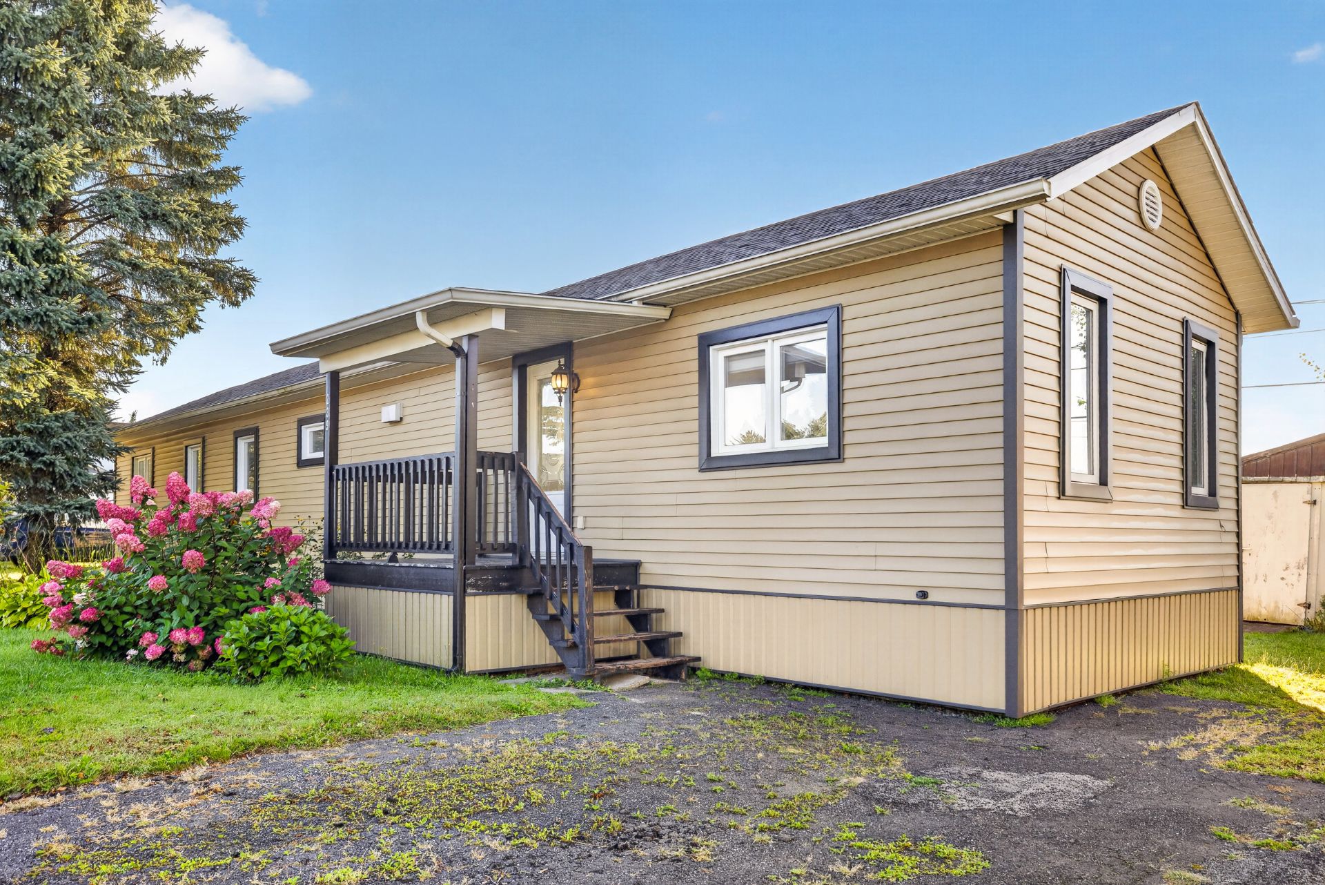 MLS: 17846086