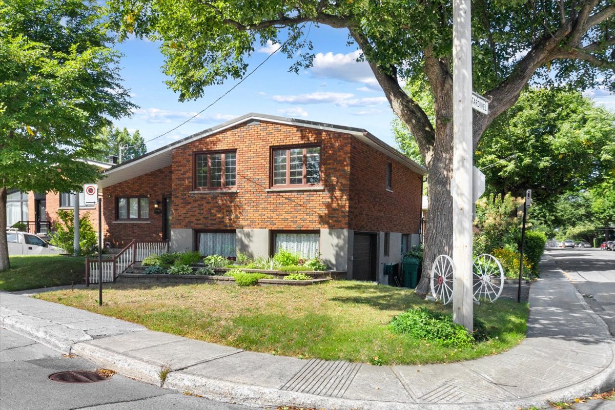 MLS: 26468307