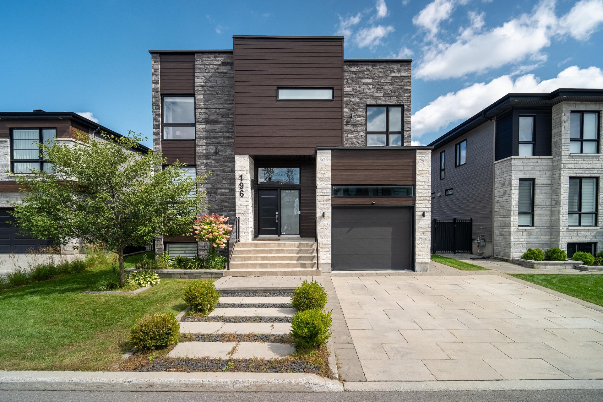 MLS: 24709786