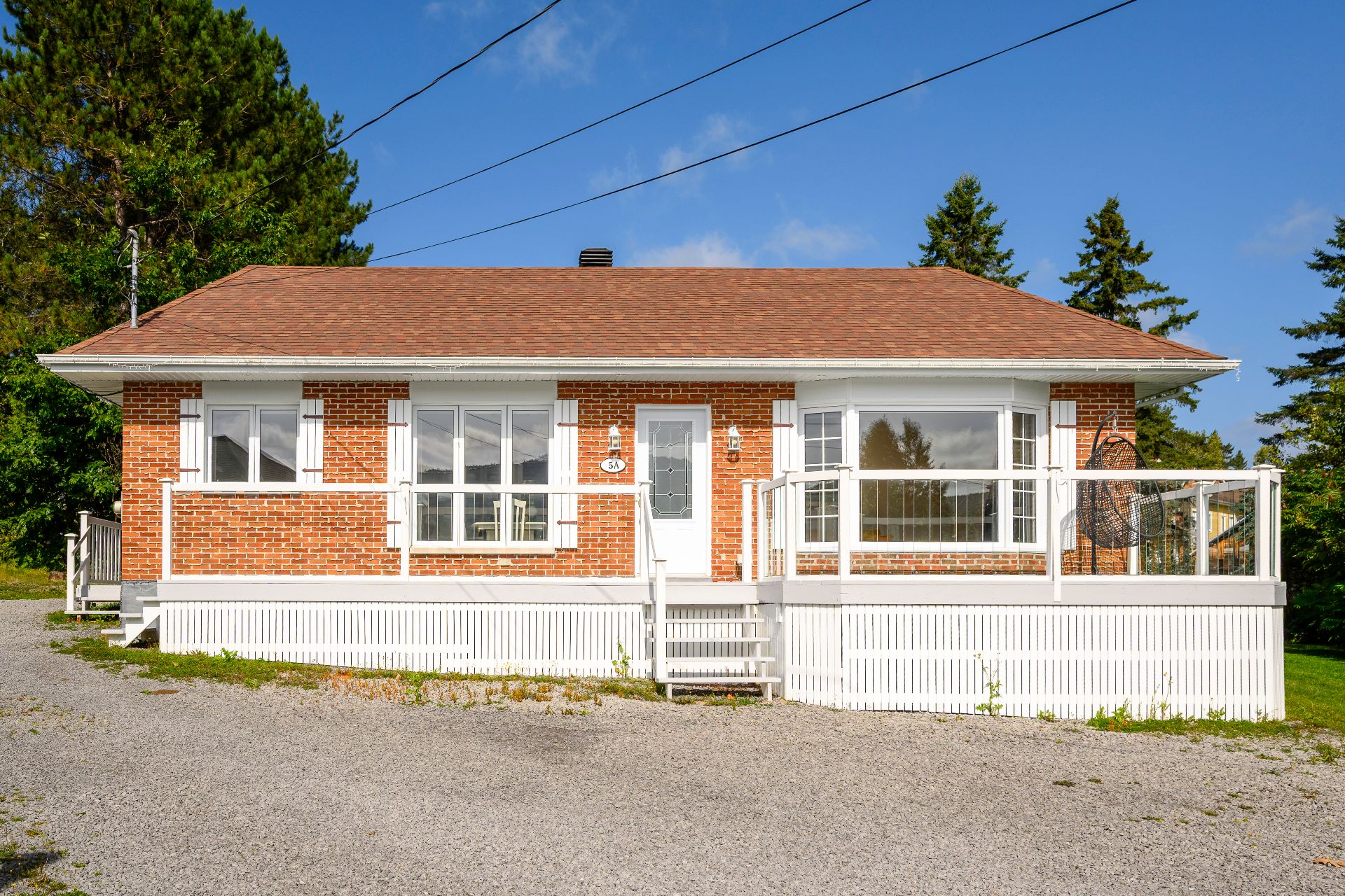 MLS: 21348584