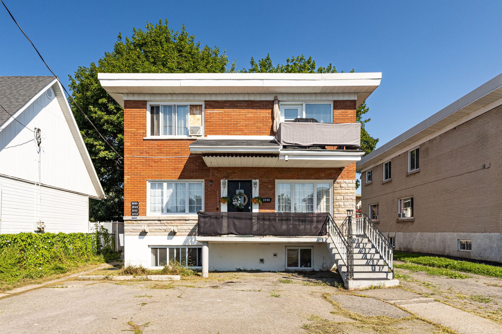 MLS: 22381554