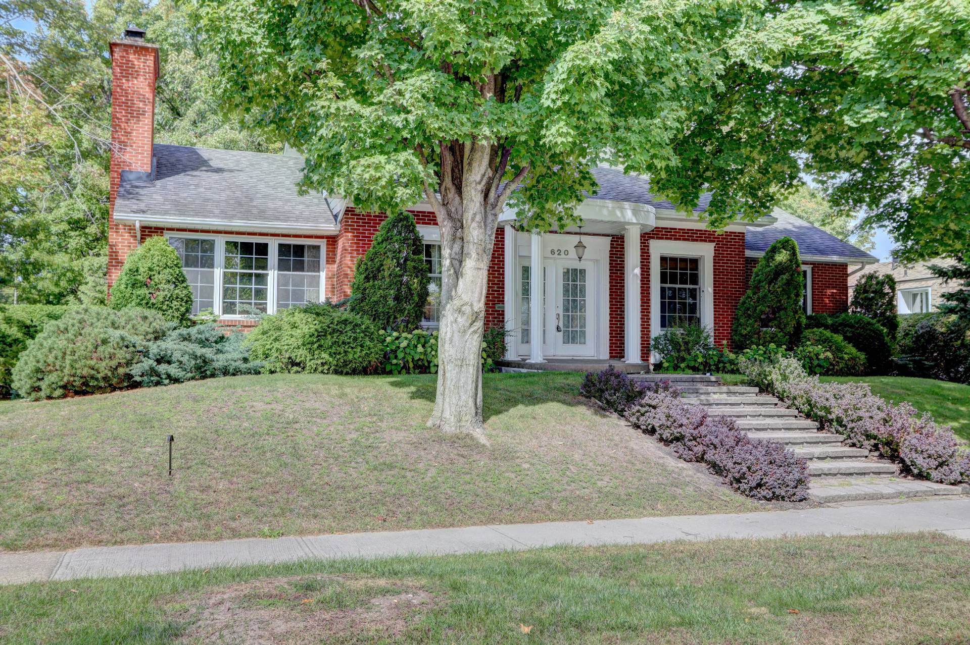 MLS: 19090114