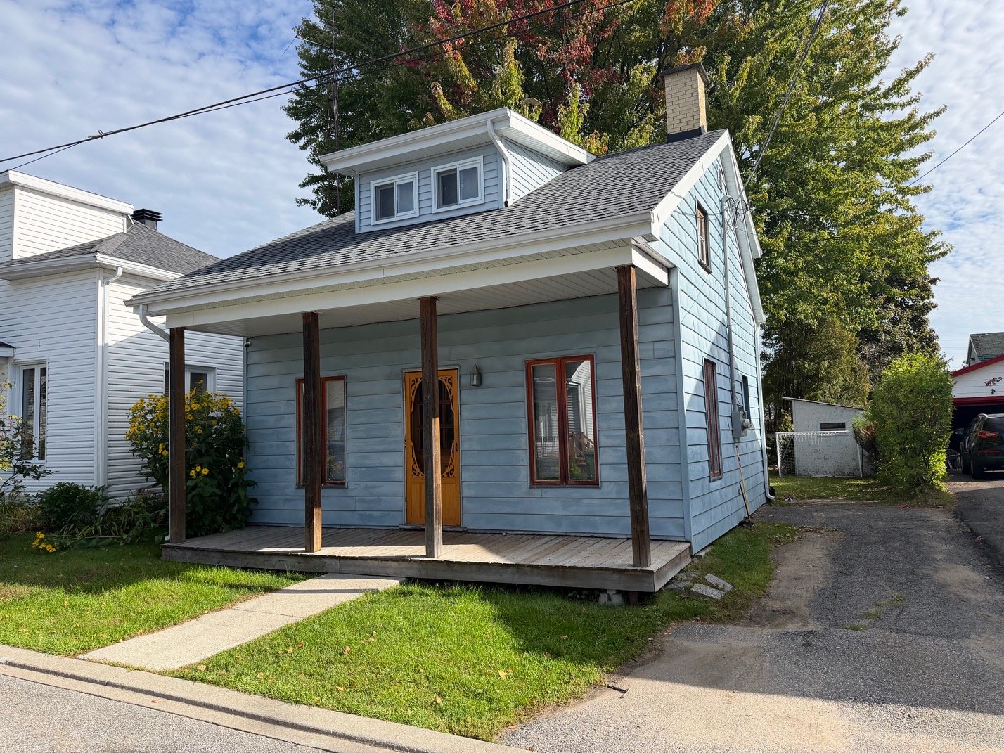 MLS: 24702637