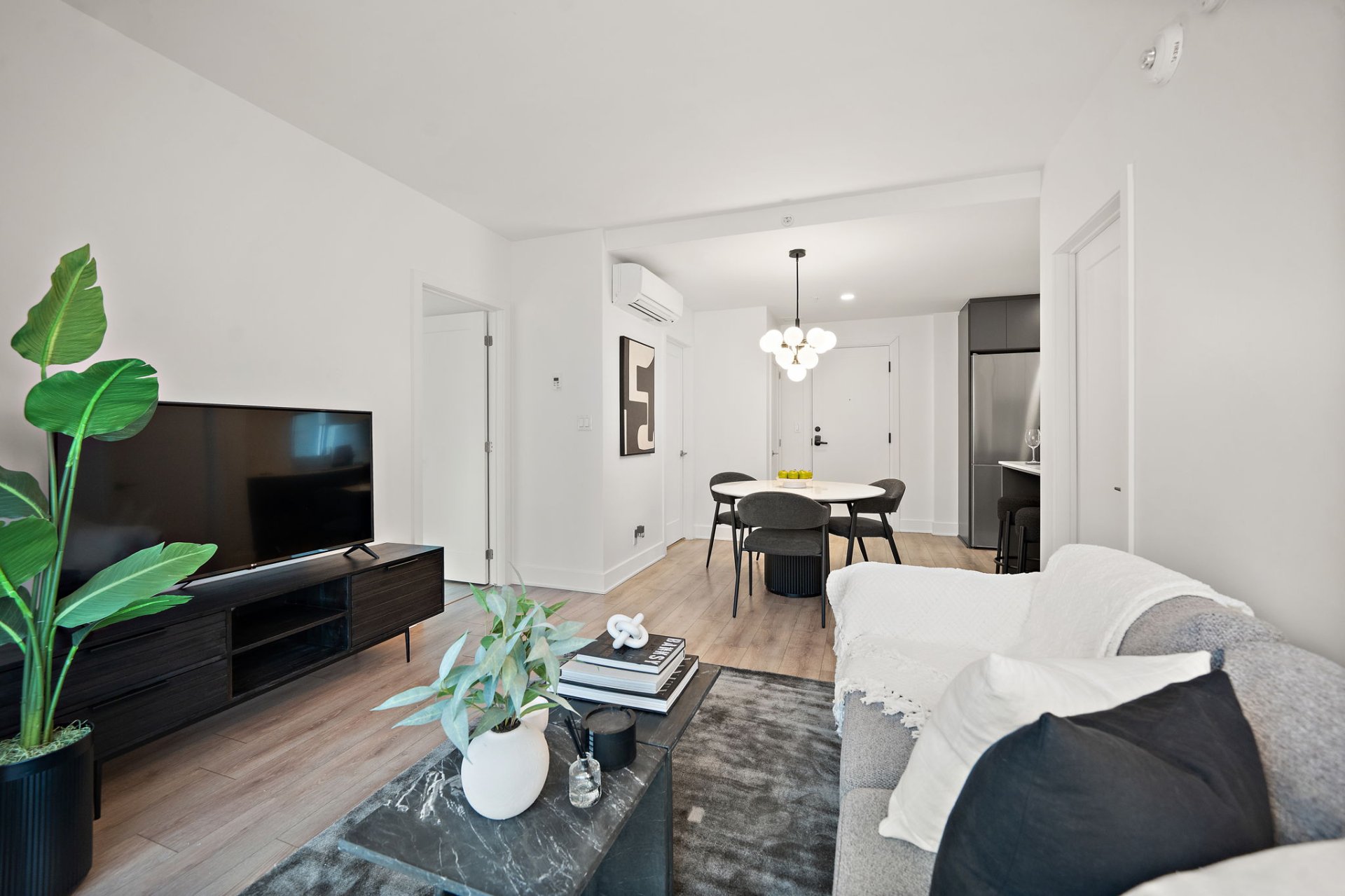 MLS: 22849644