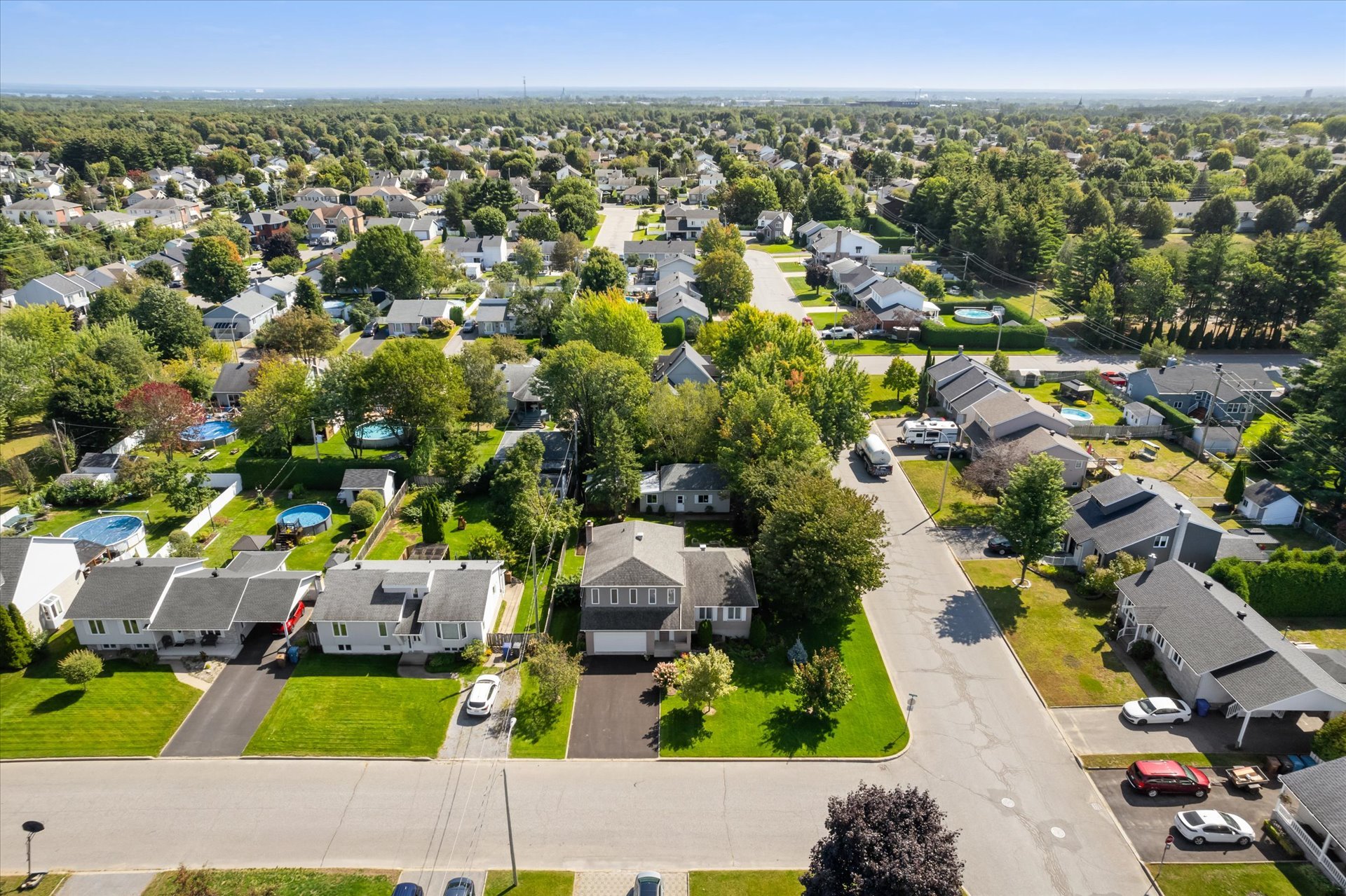 MLS: 24204352