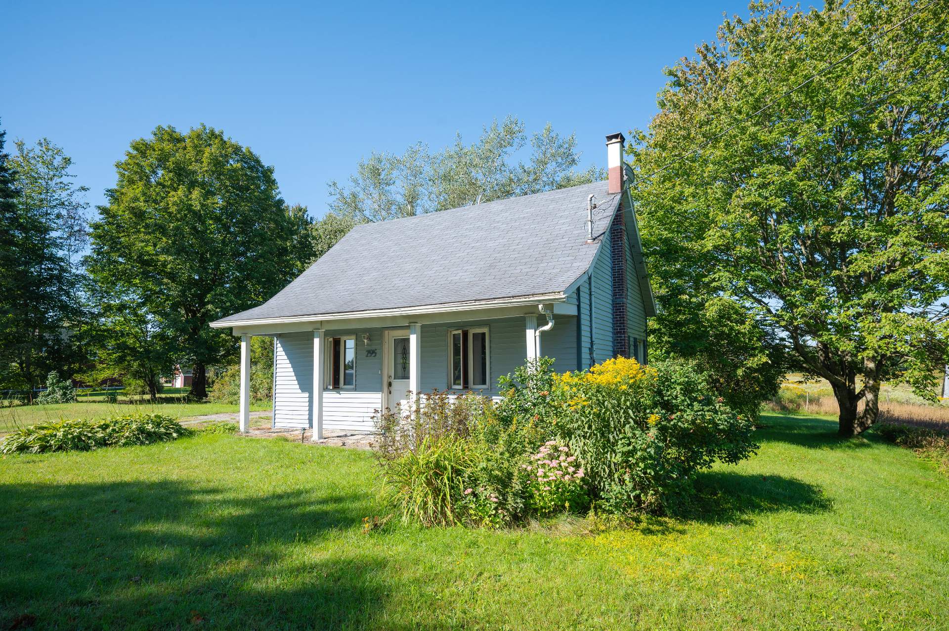 MLS: 17167483