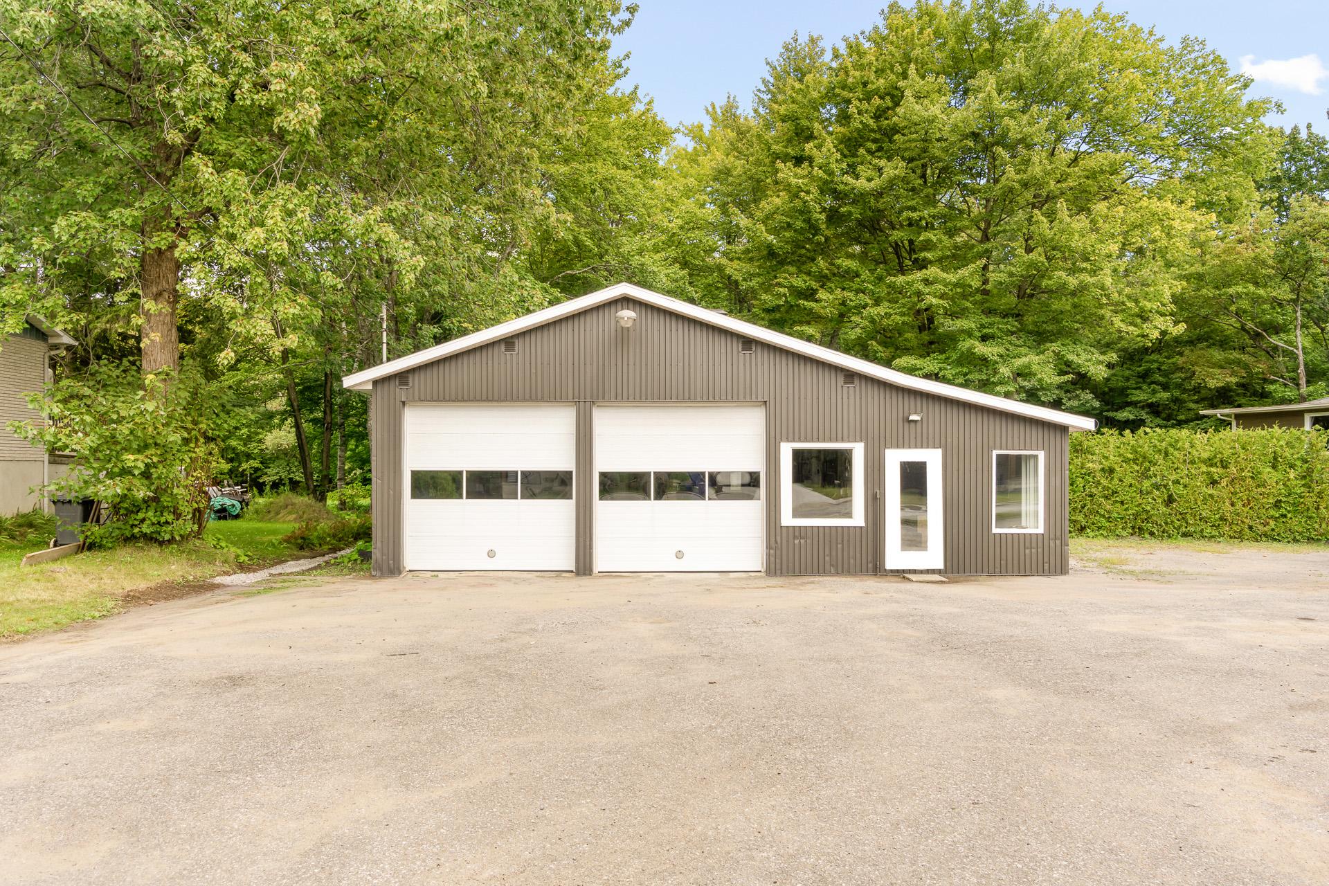 MLS: 17829242