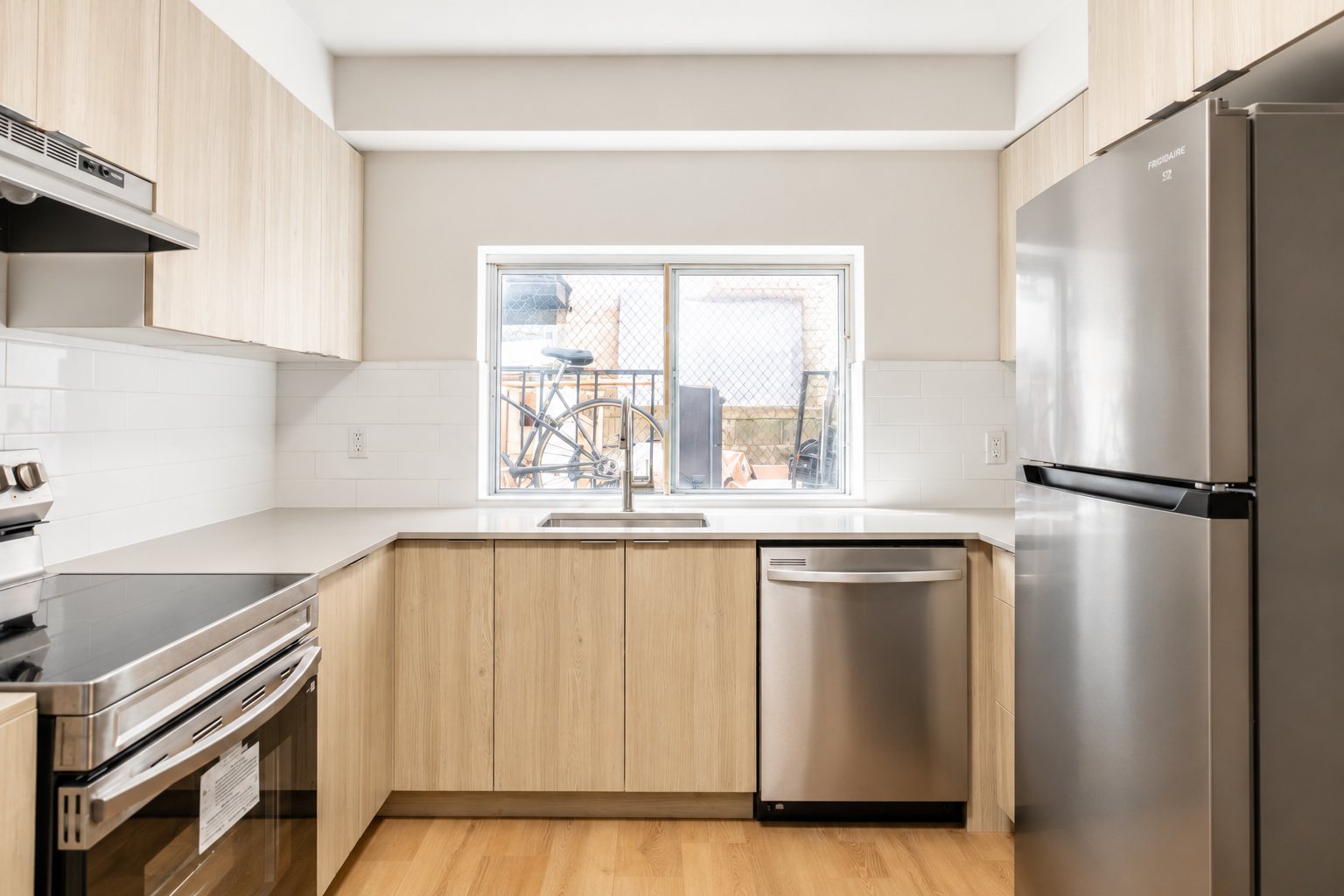 MLS: 26896147
