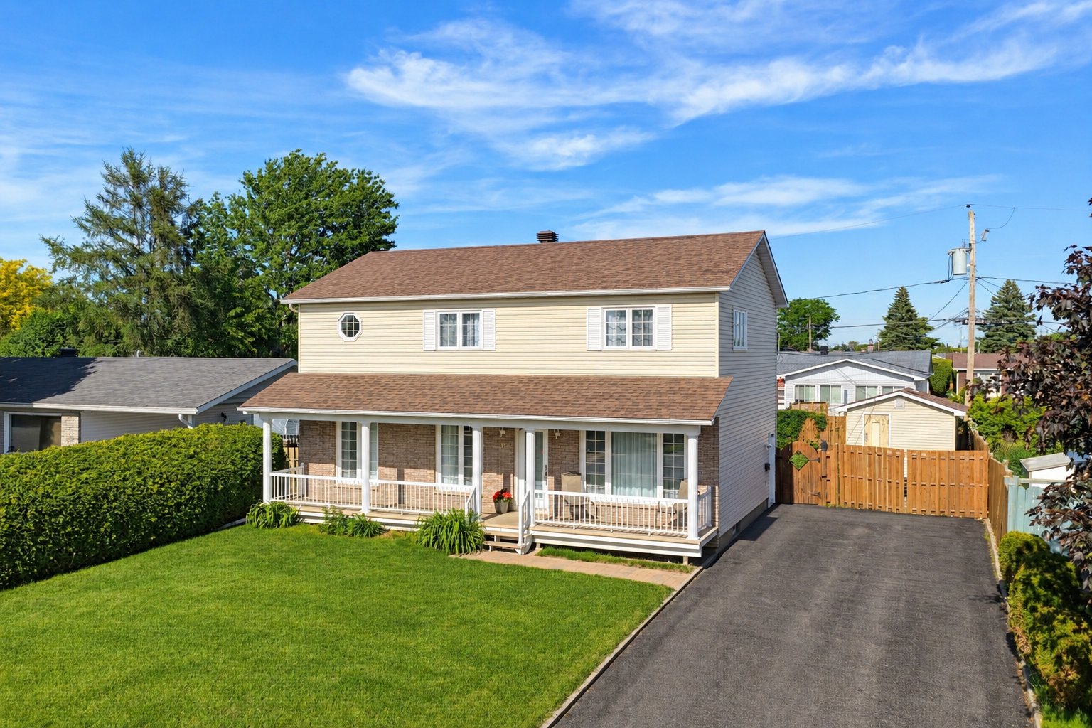 MLS: 20976413