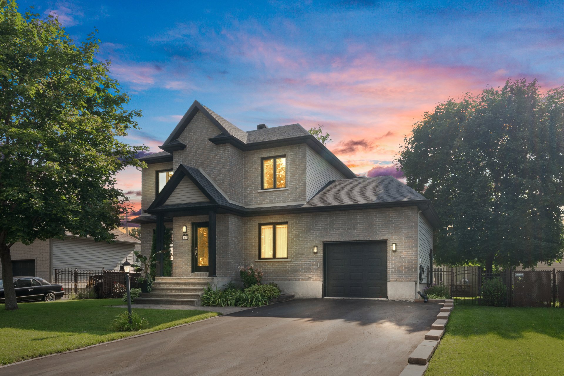 MLS: 25703309