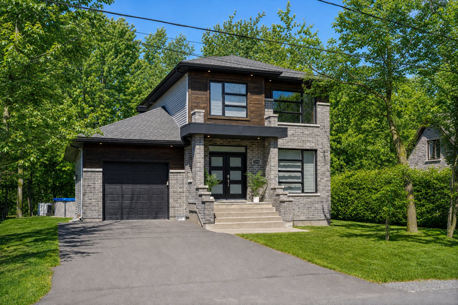 MLS: 23127832