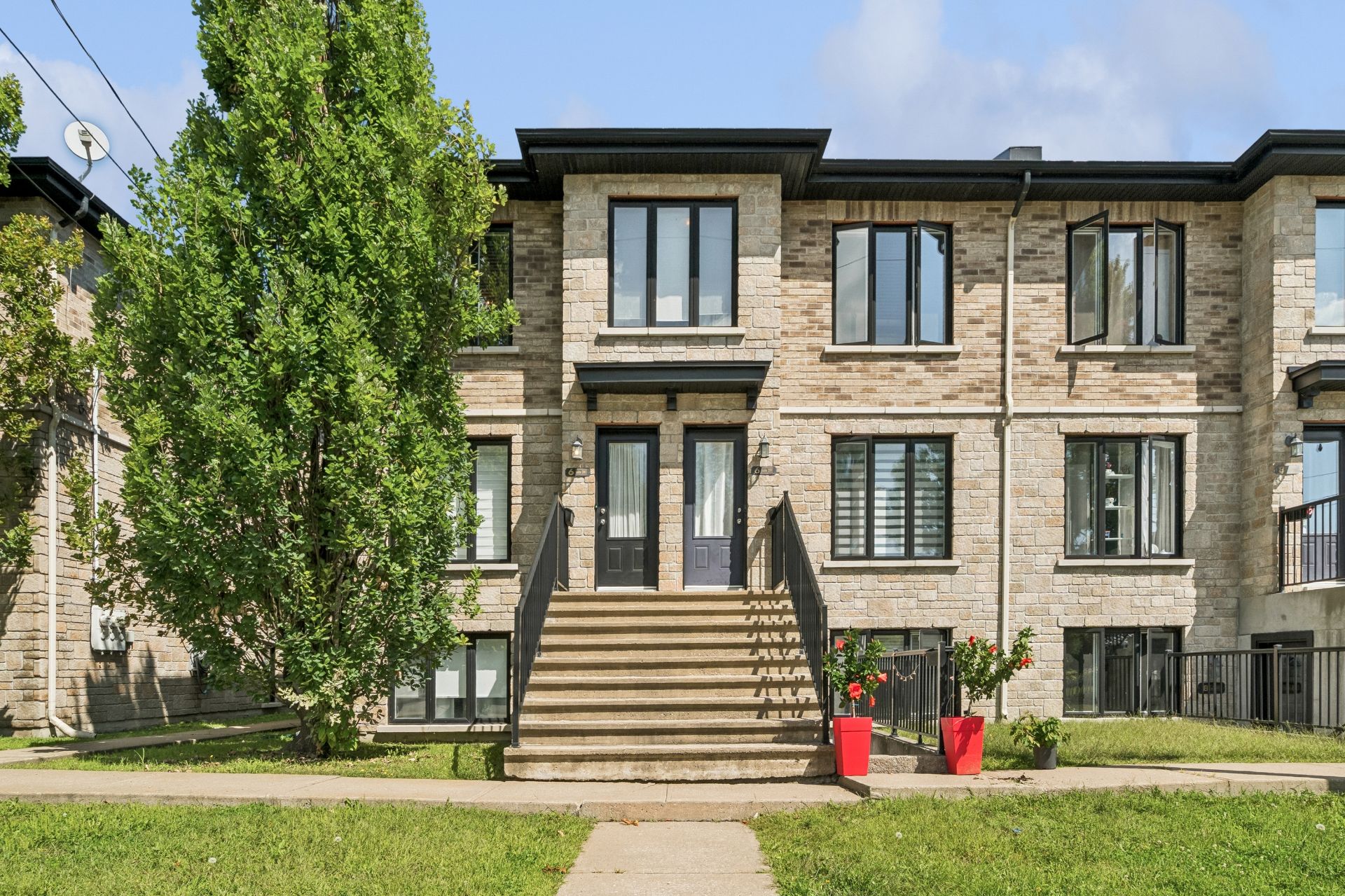 MLS: 25395004