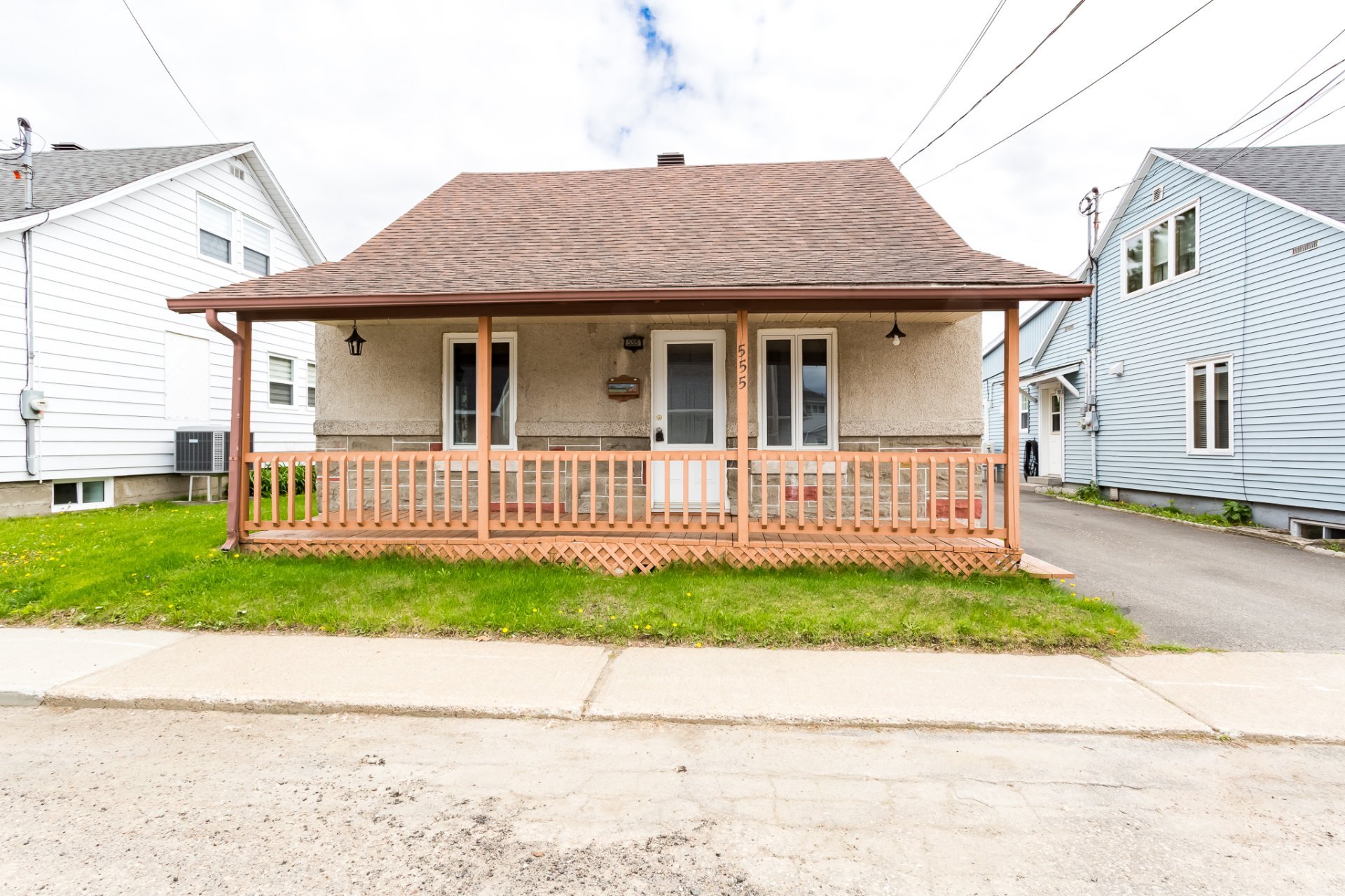 MLS: 23075447