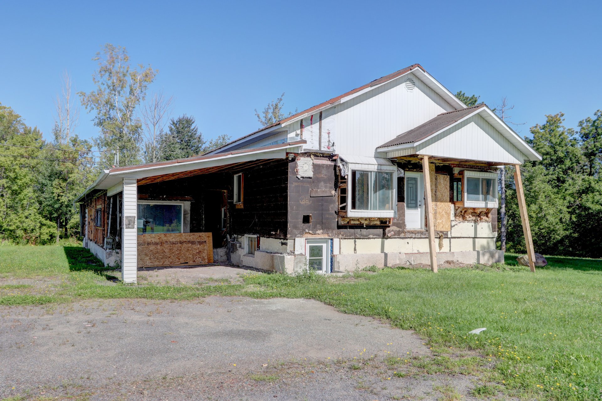MLS: 26600365