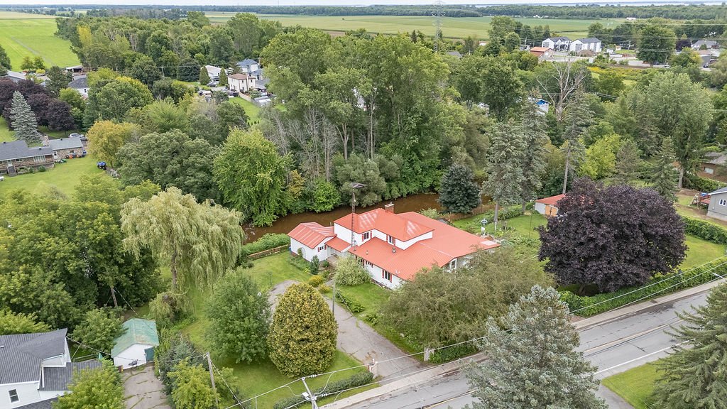MLS: 15240573