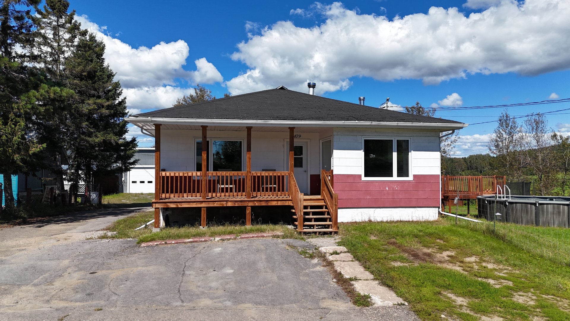 MLS: 24888655