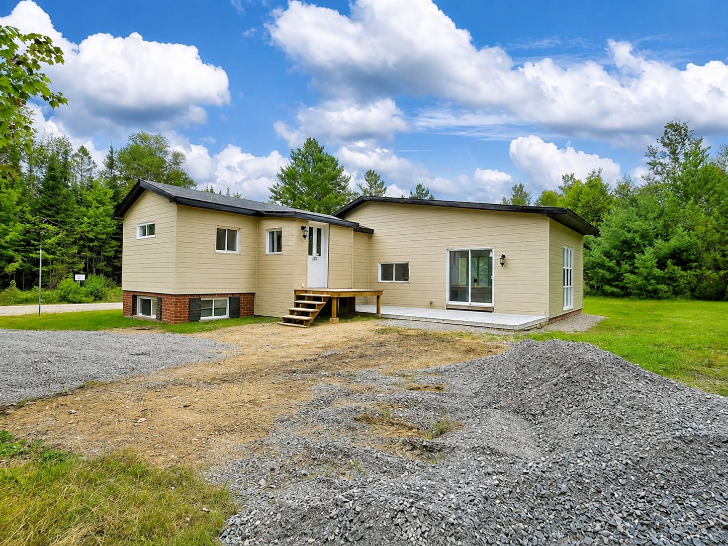 MLS: 9882800