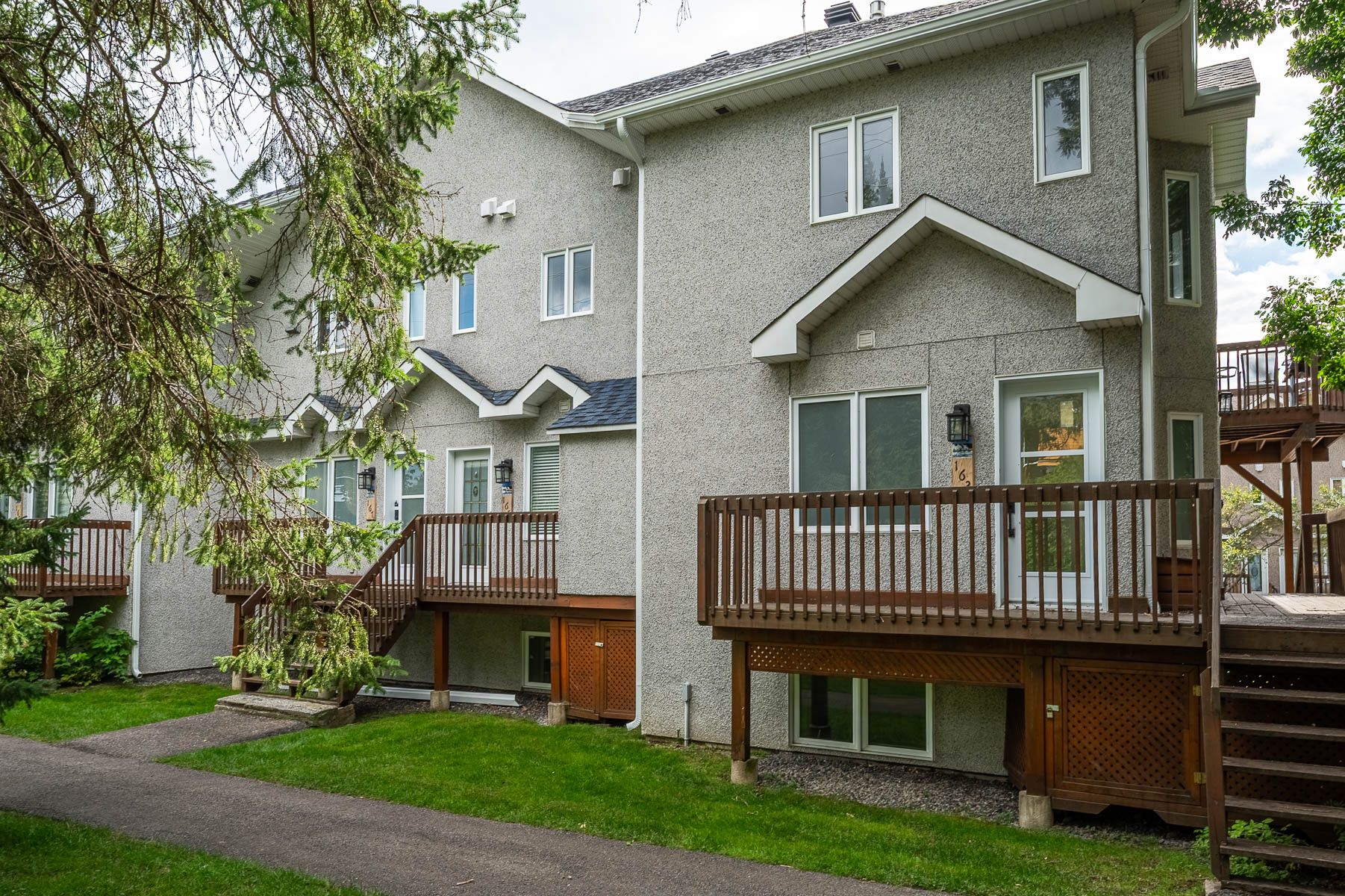 MLS: 24570245