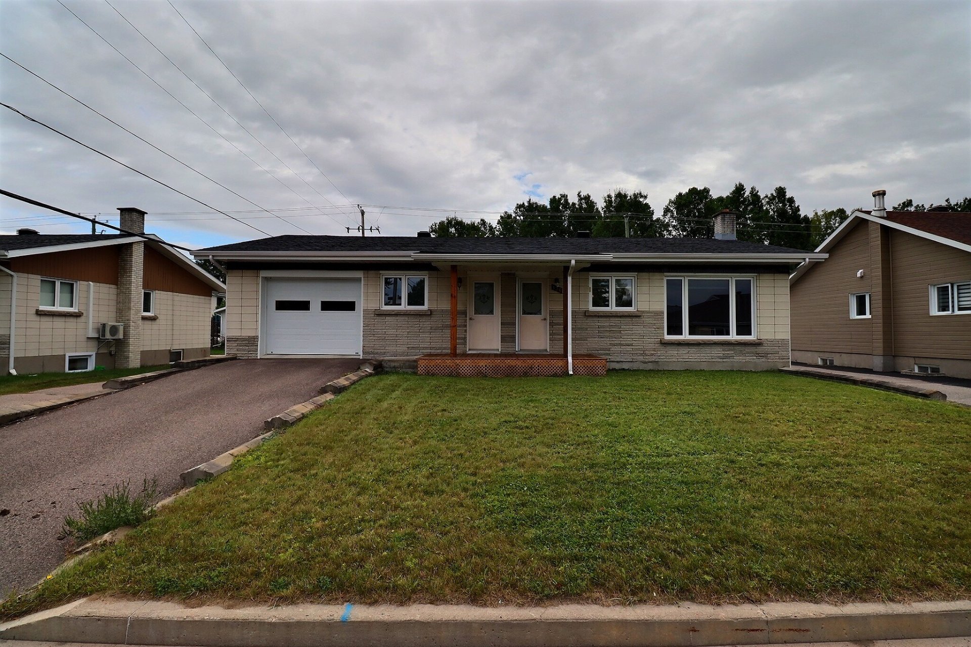 MLS: 23076487