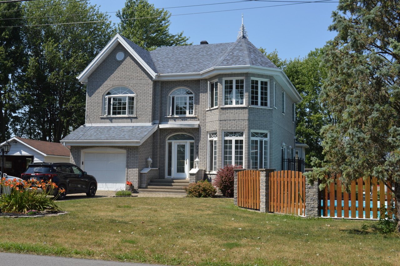 MLS: 21538649