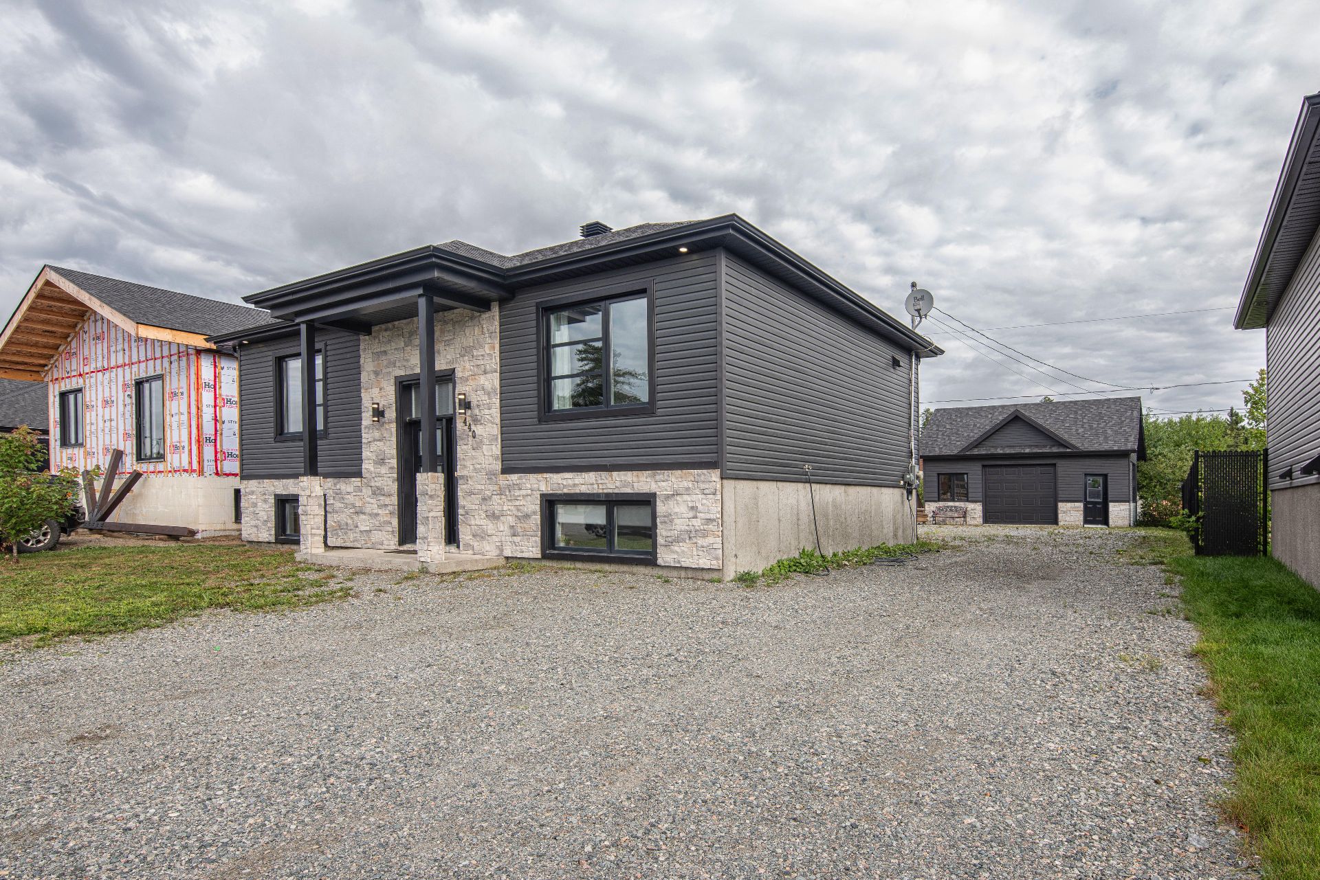 MLS: 21484957