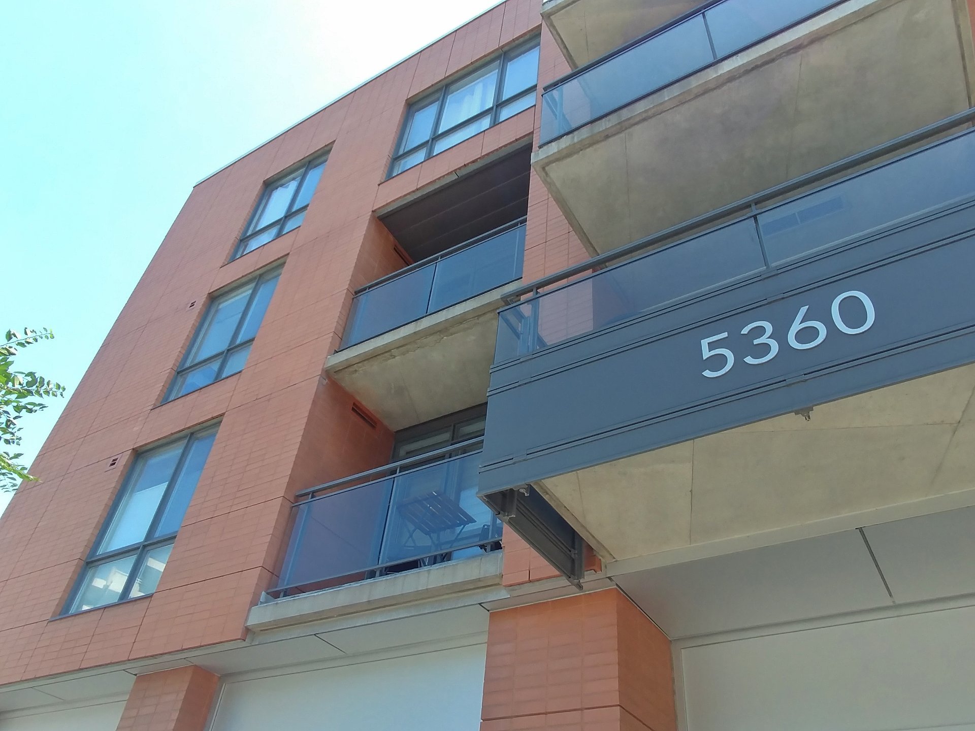 MLS: 25852676