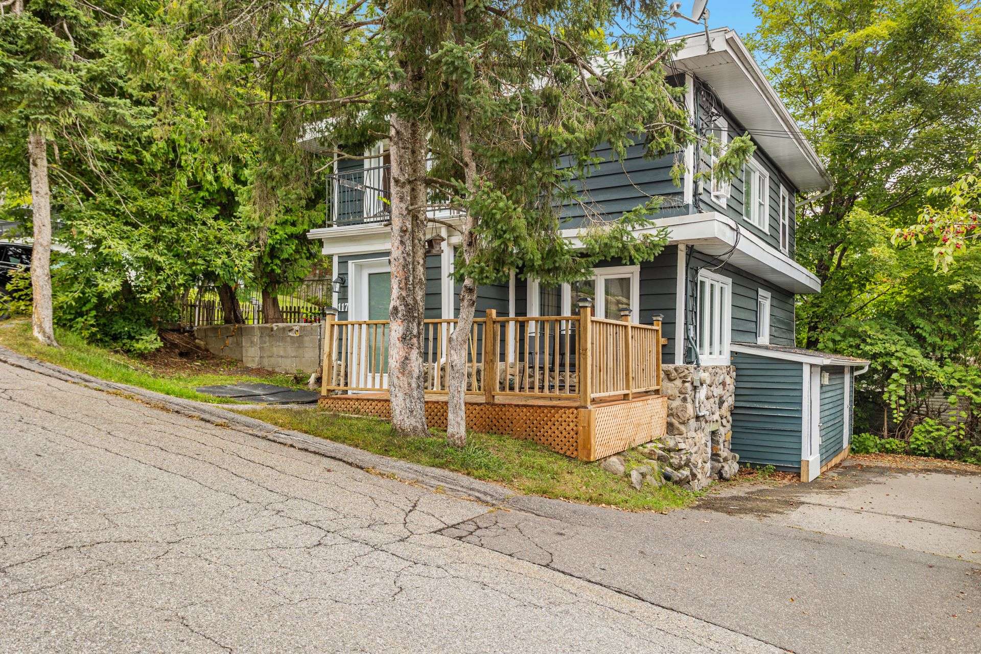 MLS: 28507614