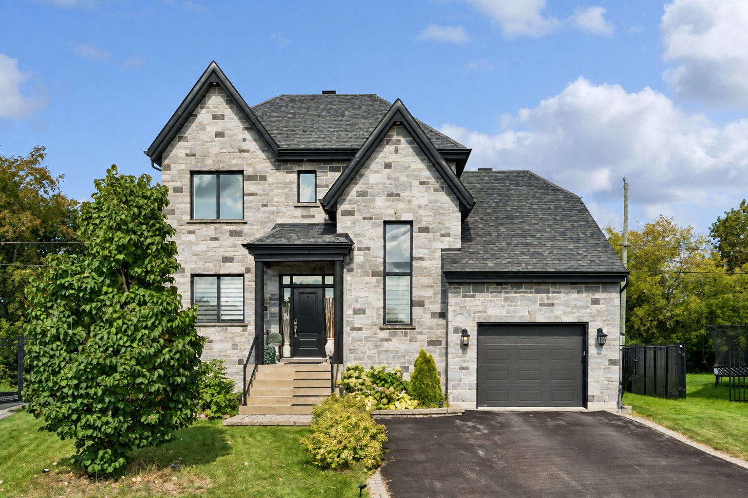 MLS: 15942810