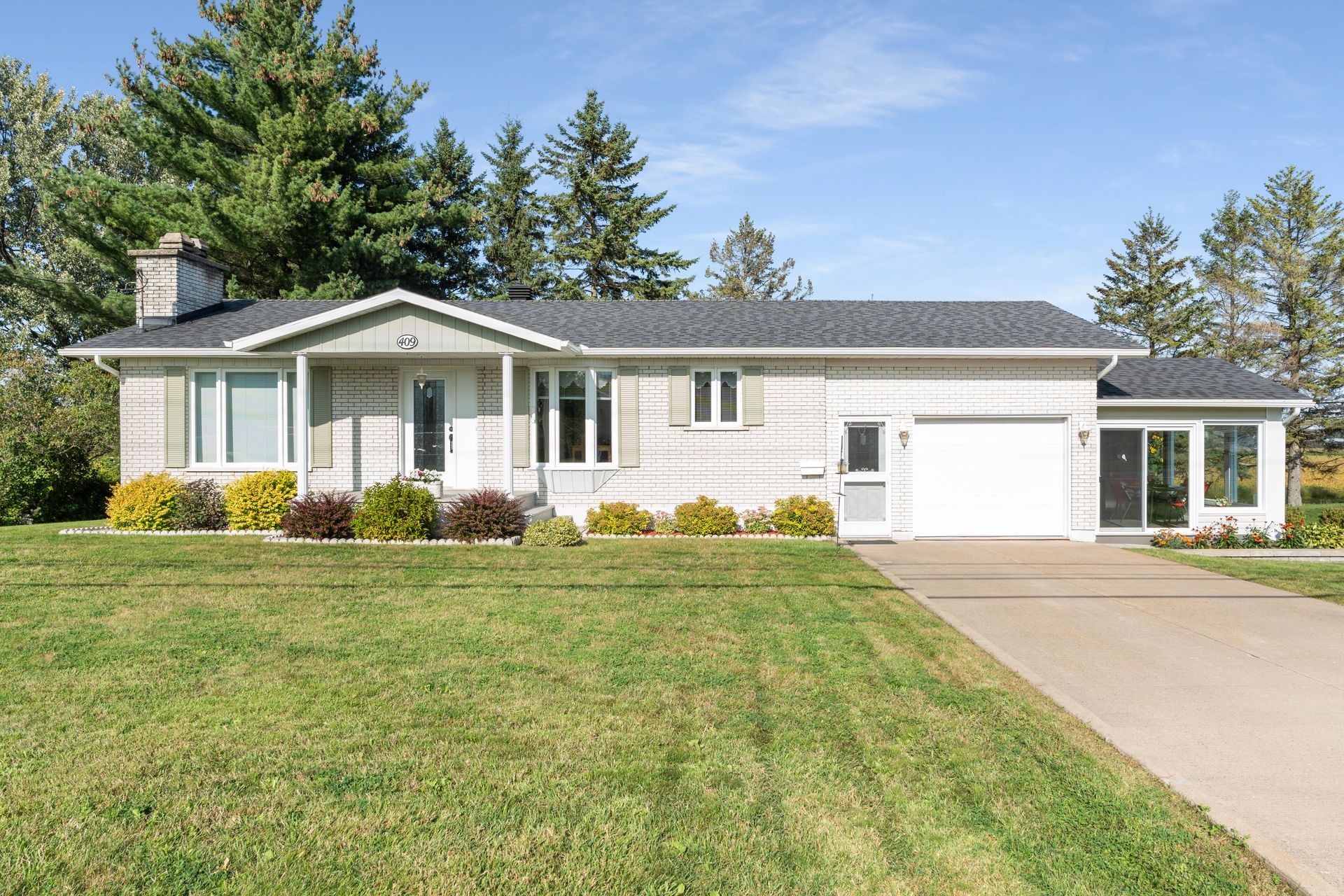 MLS: 23184537