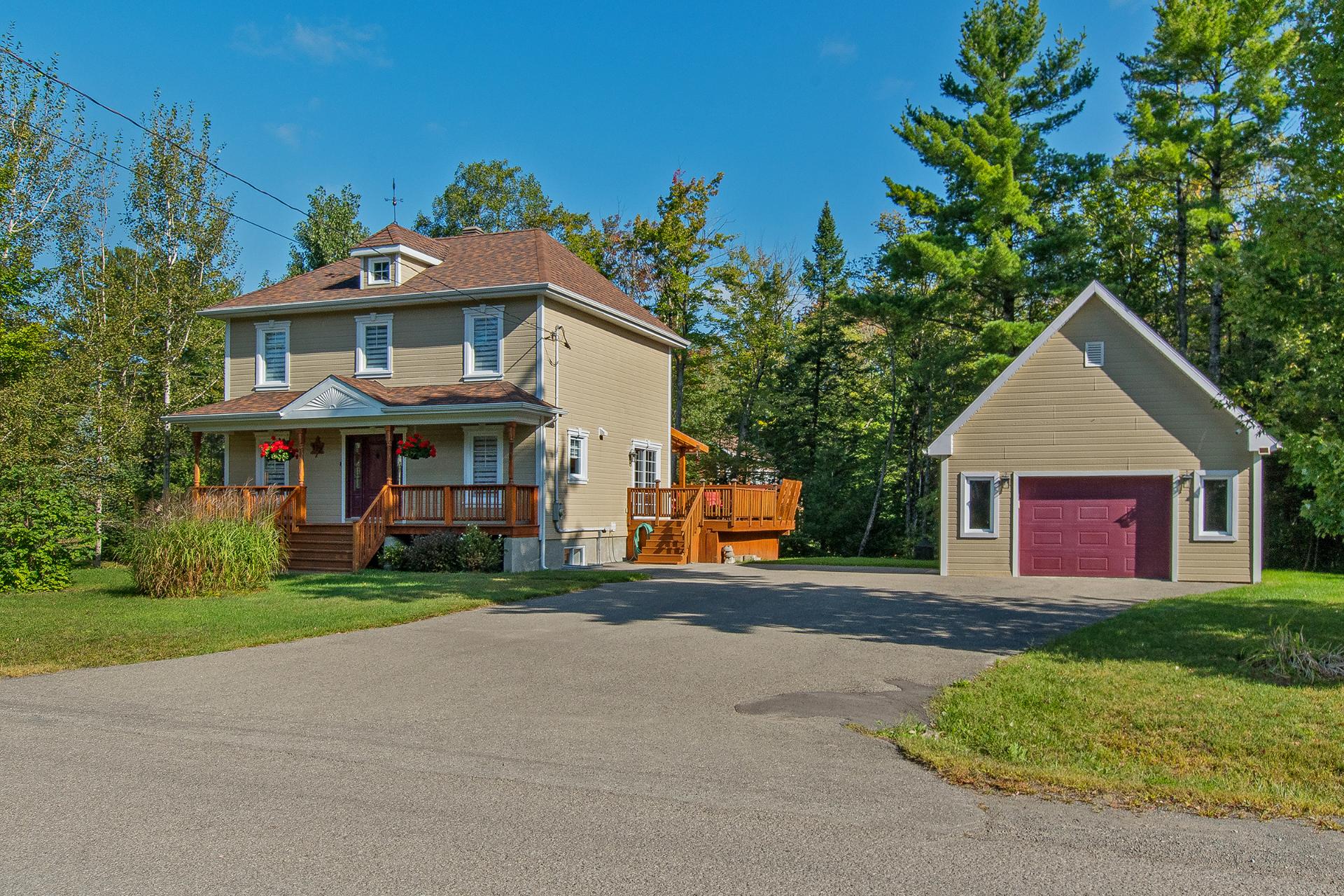 MLS: 27609066
