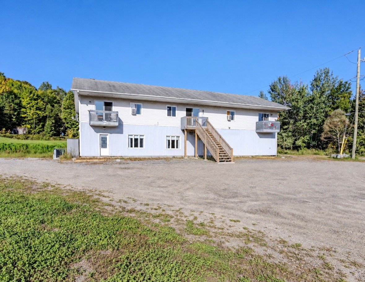 MLS: 25098212