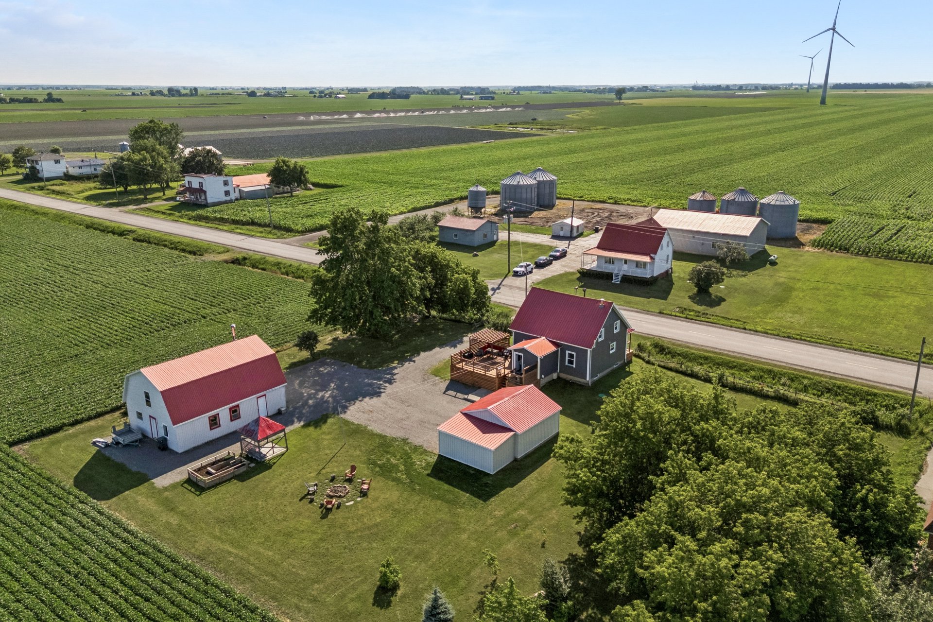 MLS: 22472448