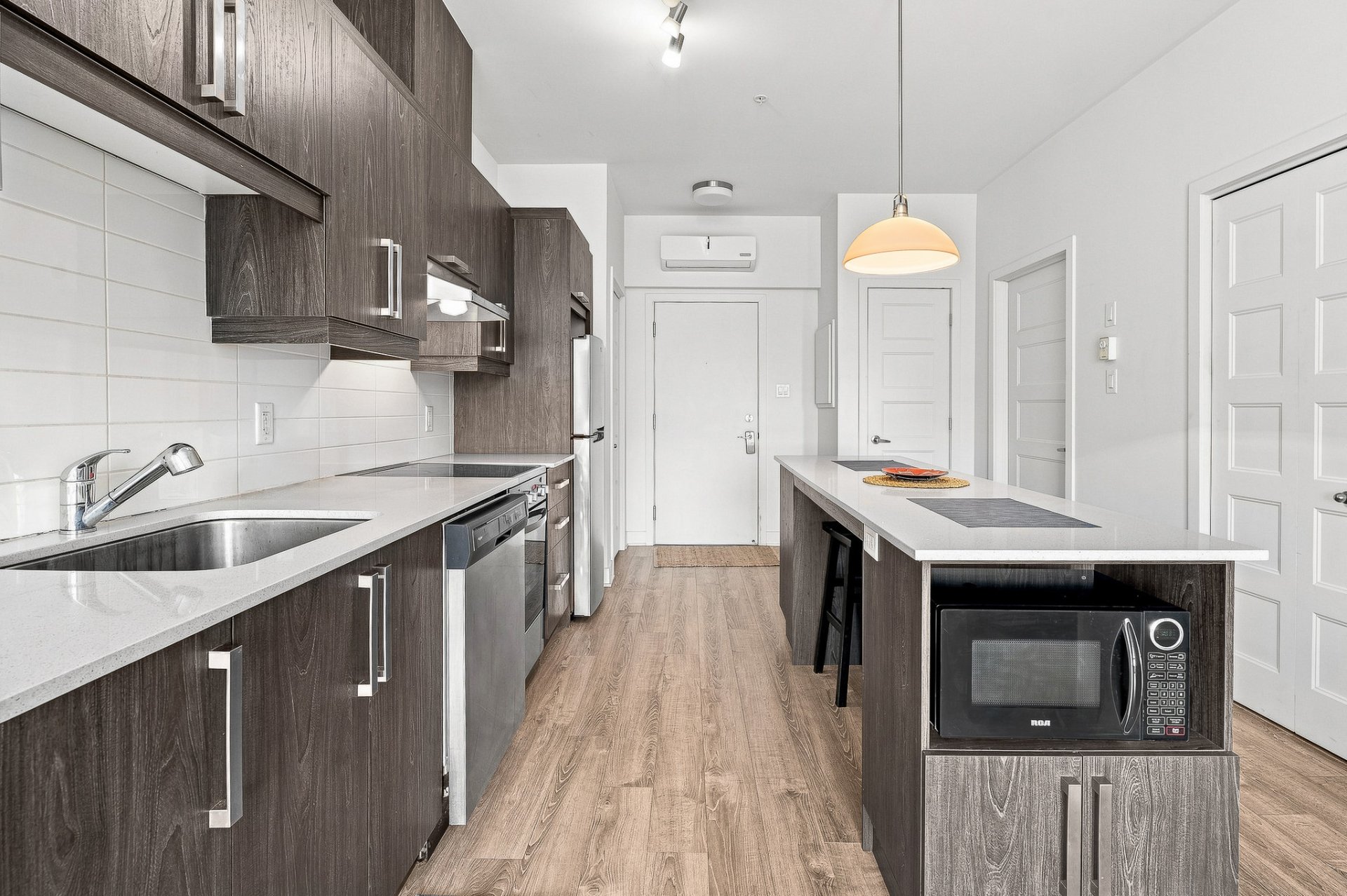MLS: 20781606