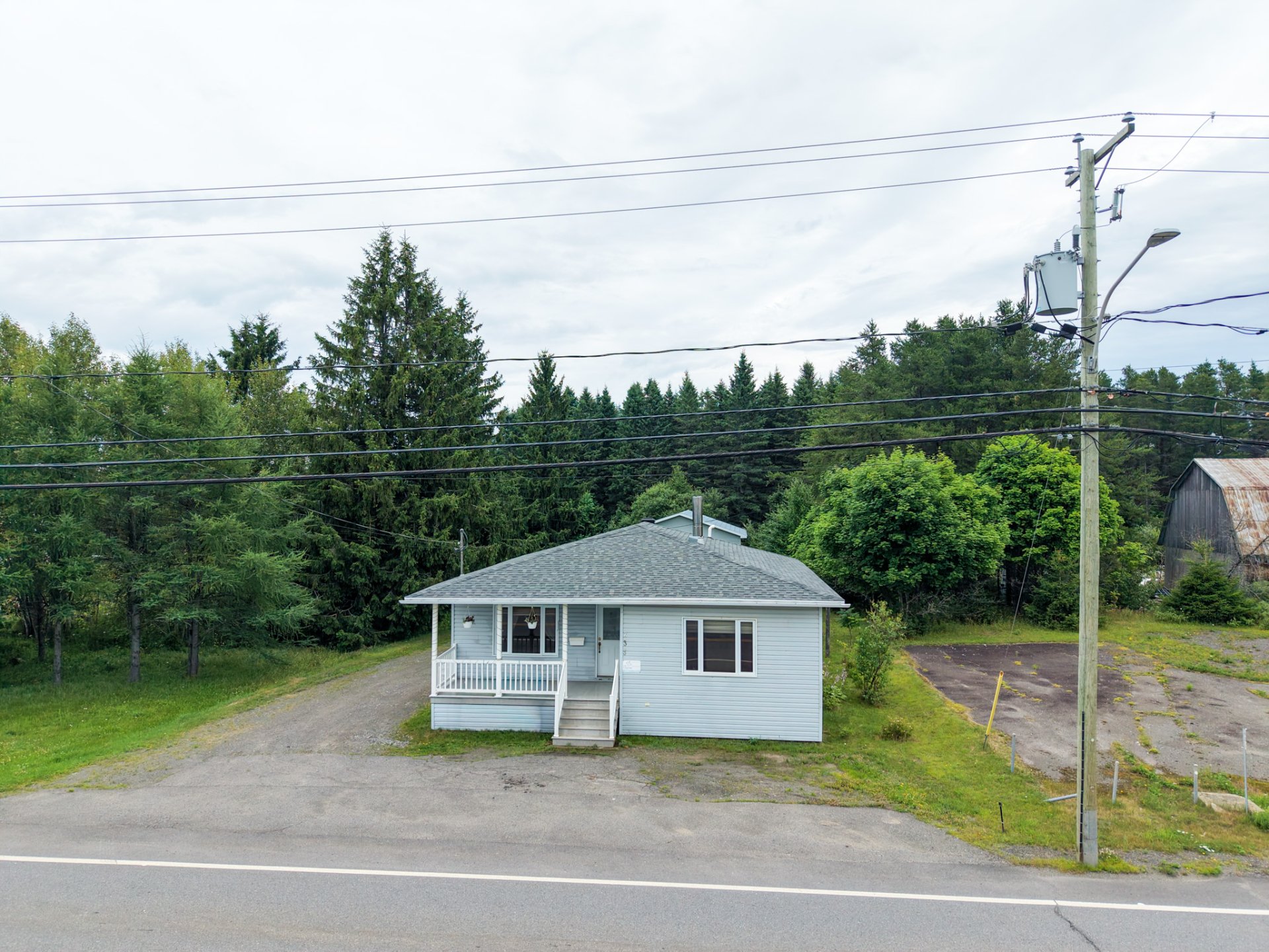 MLS: 26308234