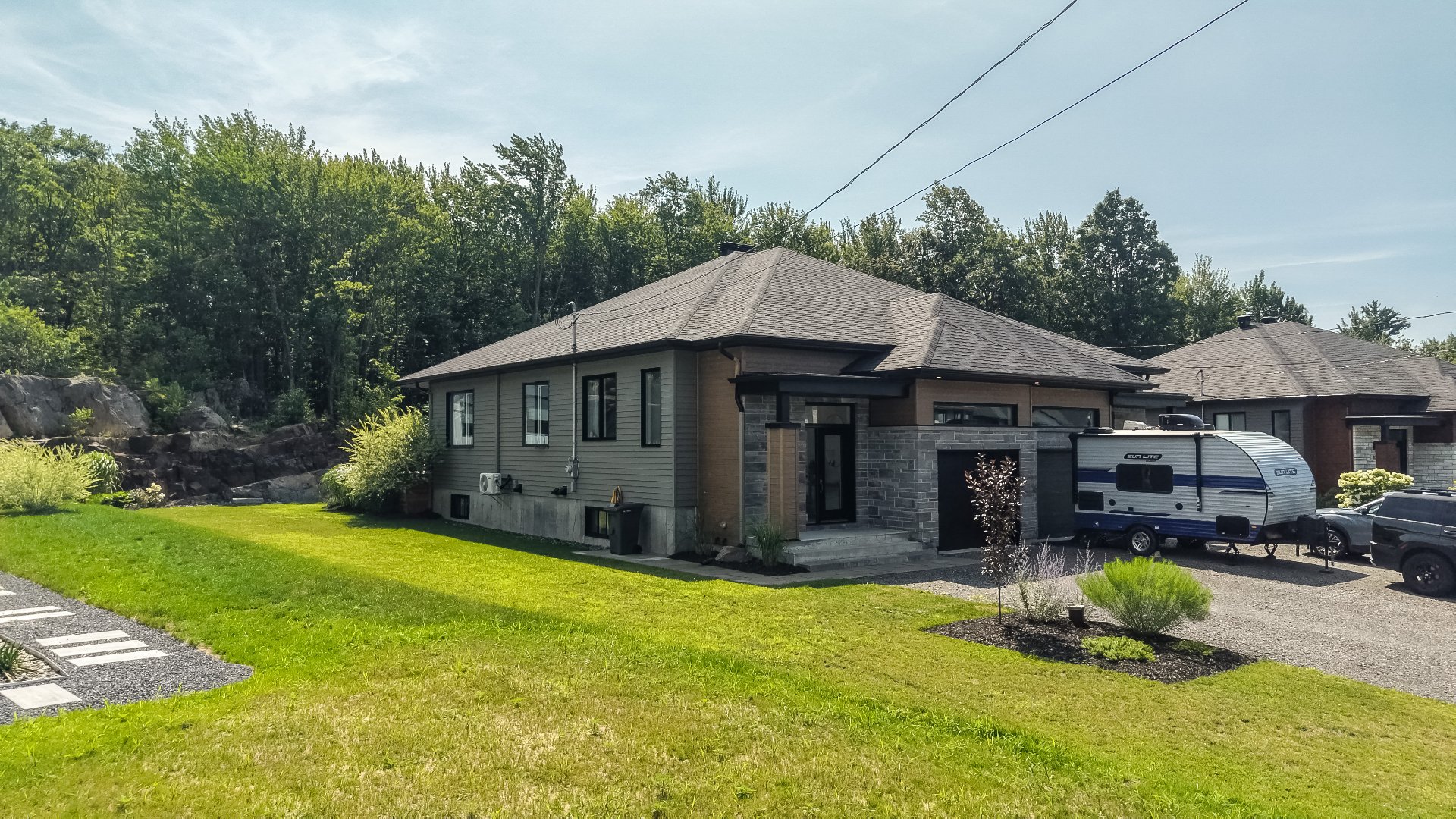 MLS: 19119632