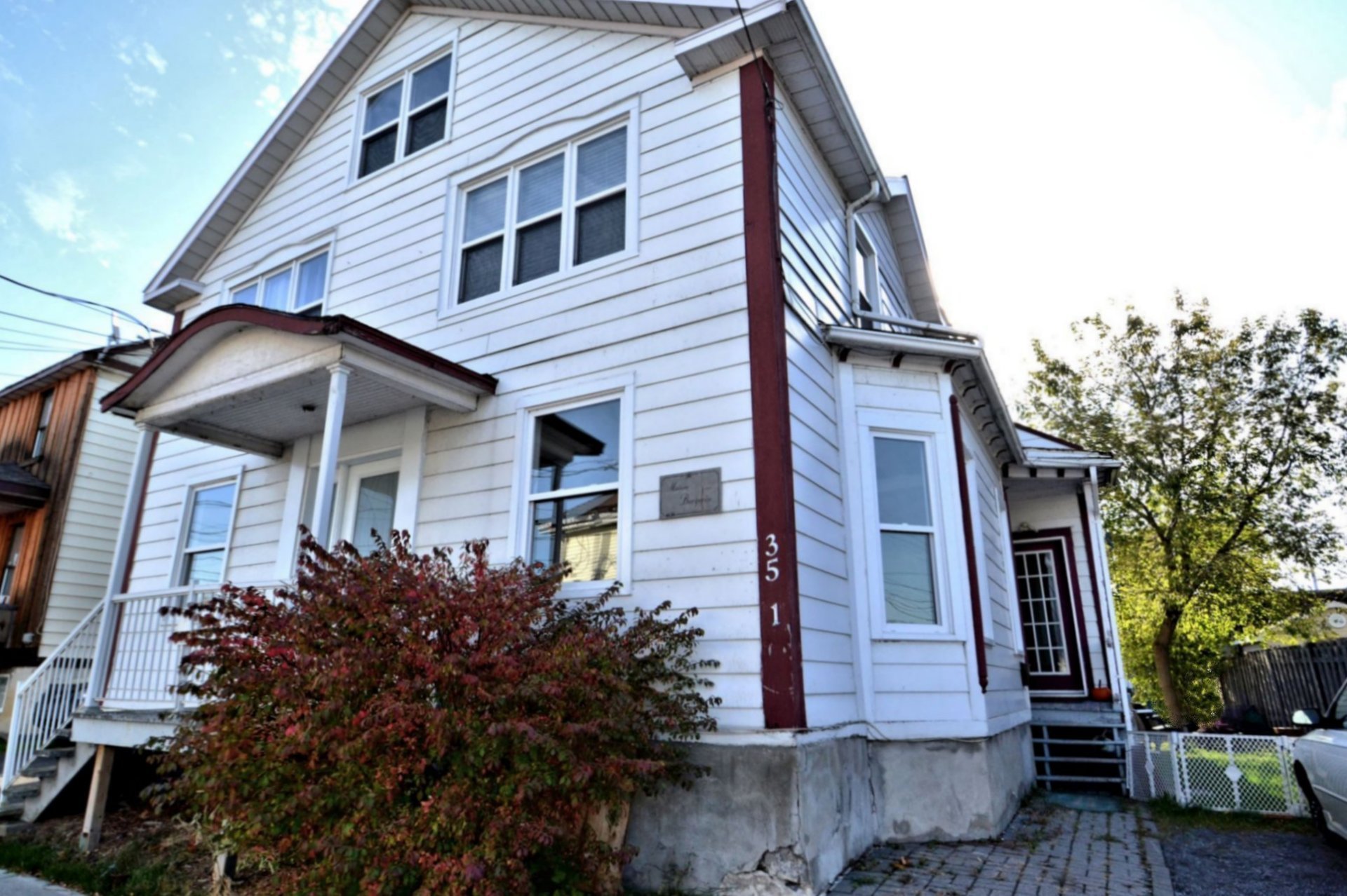 MLS: 25382846