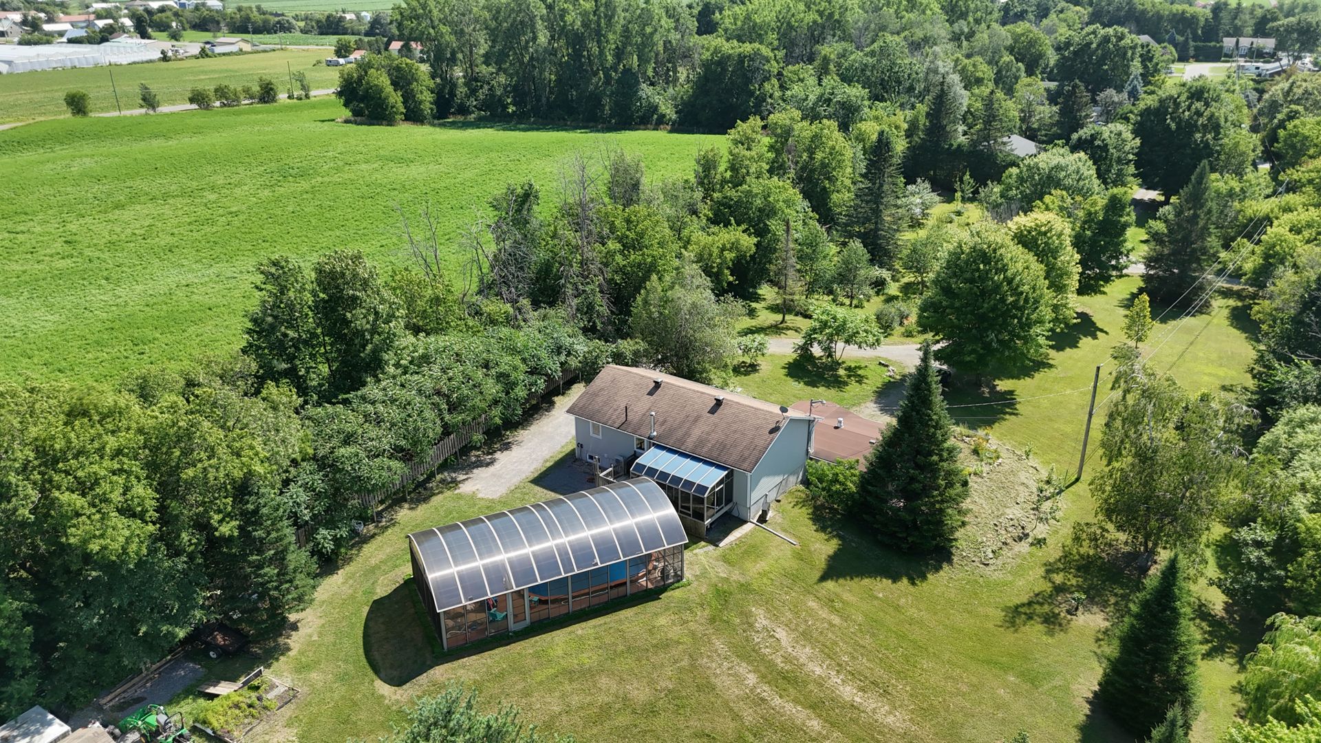 MLS: 22515412