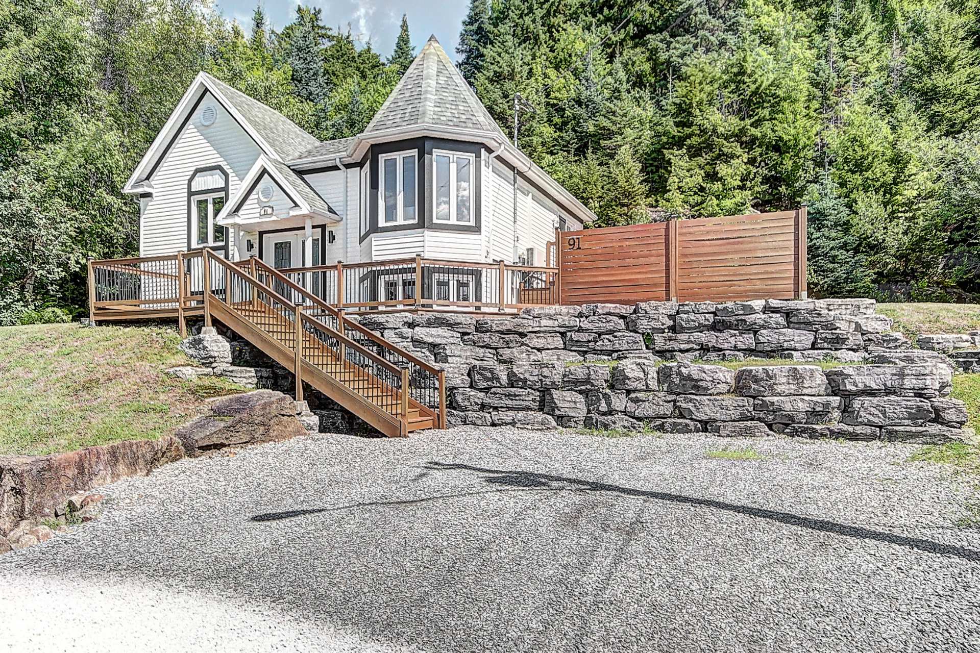 MLS: 17955146