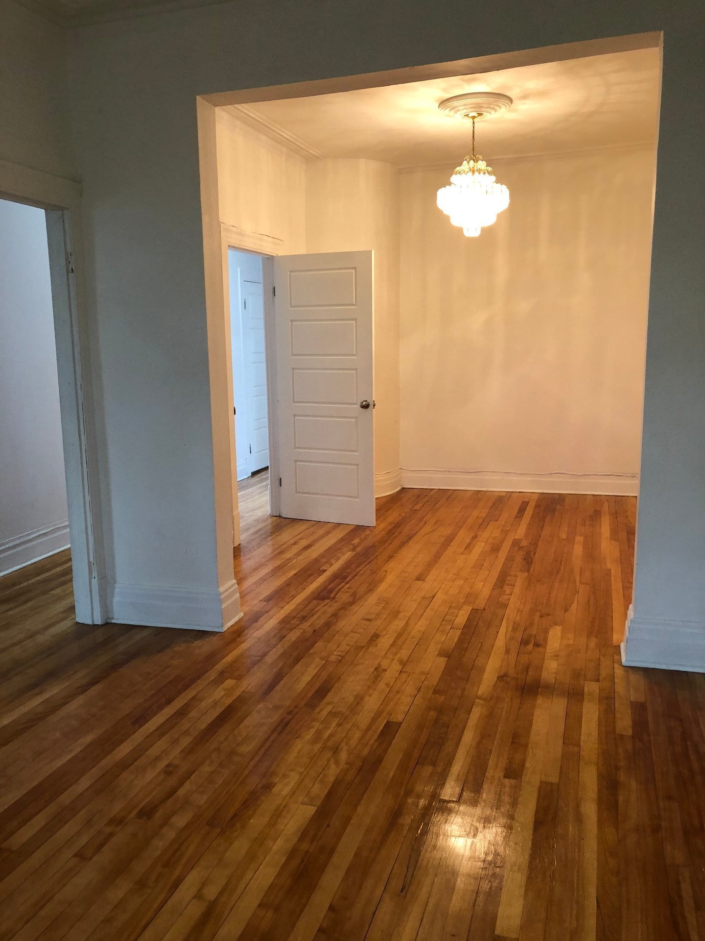 MLS: 25884216