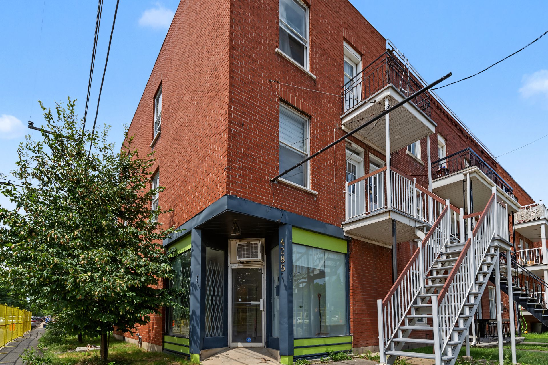 MLS: 21195357