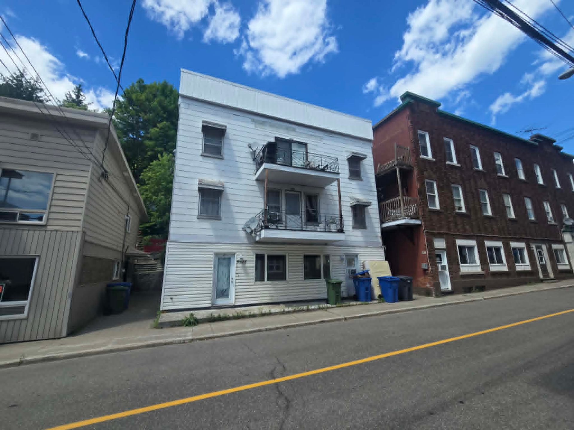 MLS: 28692379