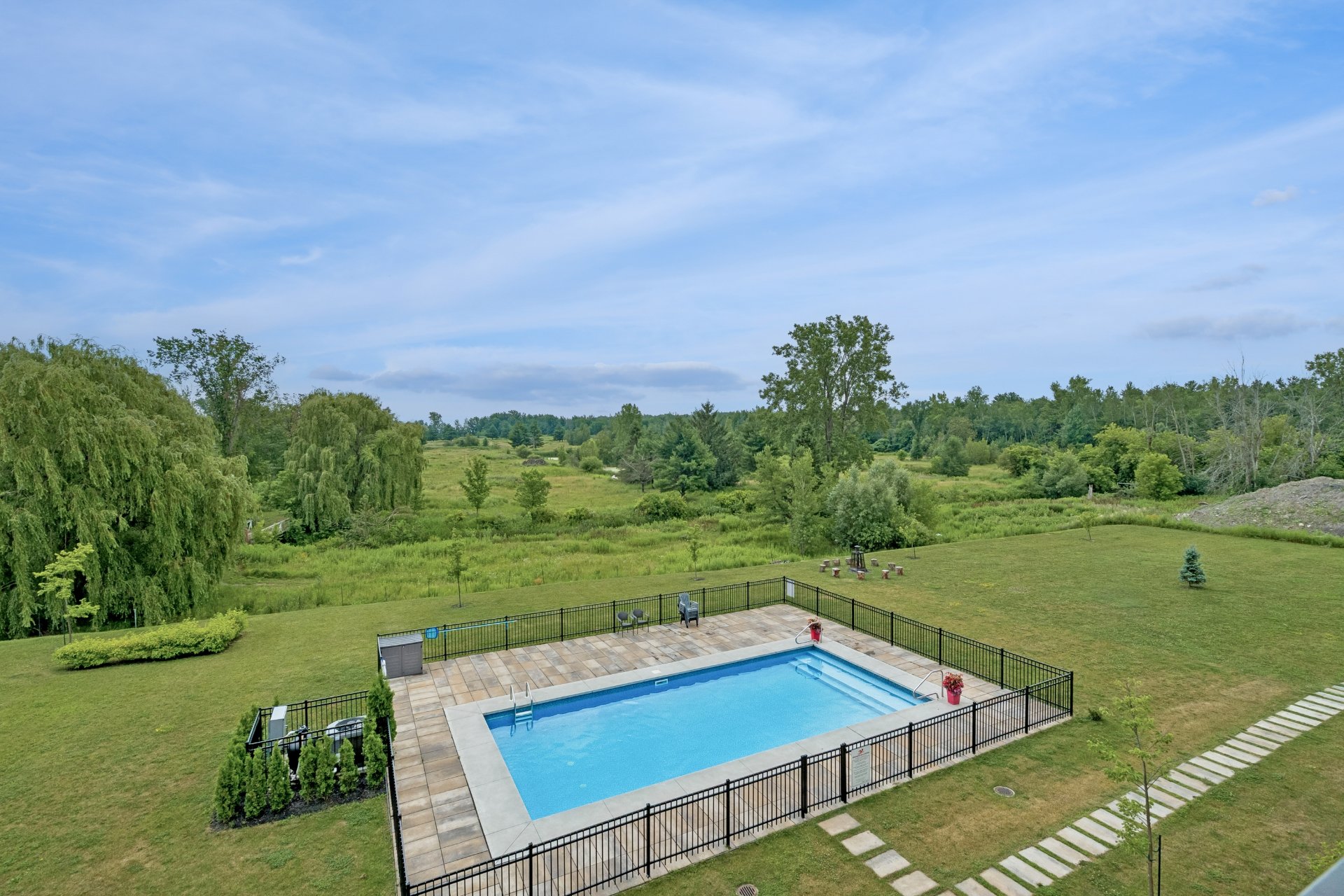 MLS: 18600852