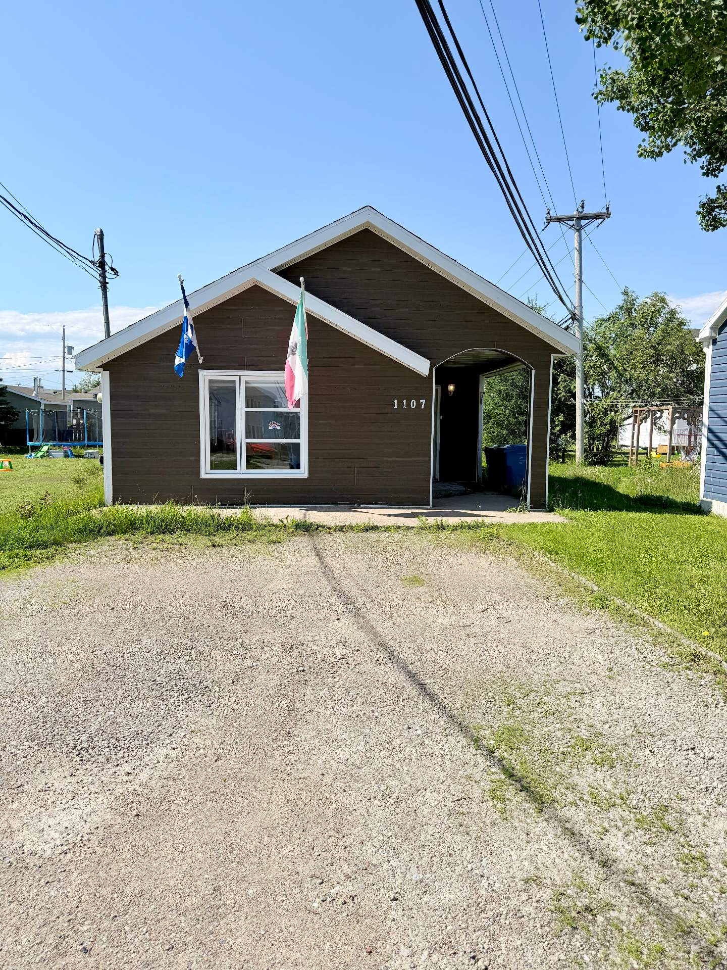 MLS: 28570317