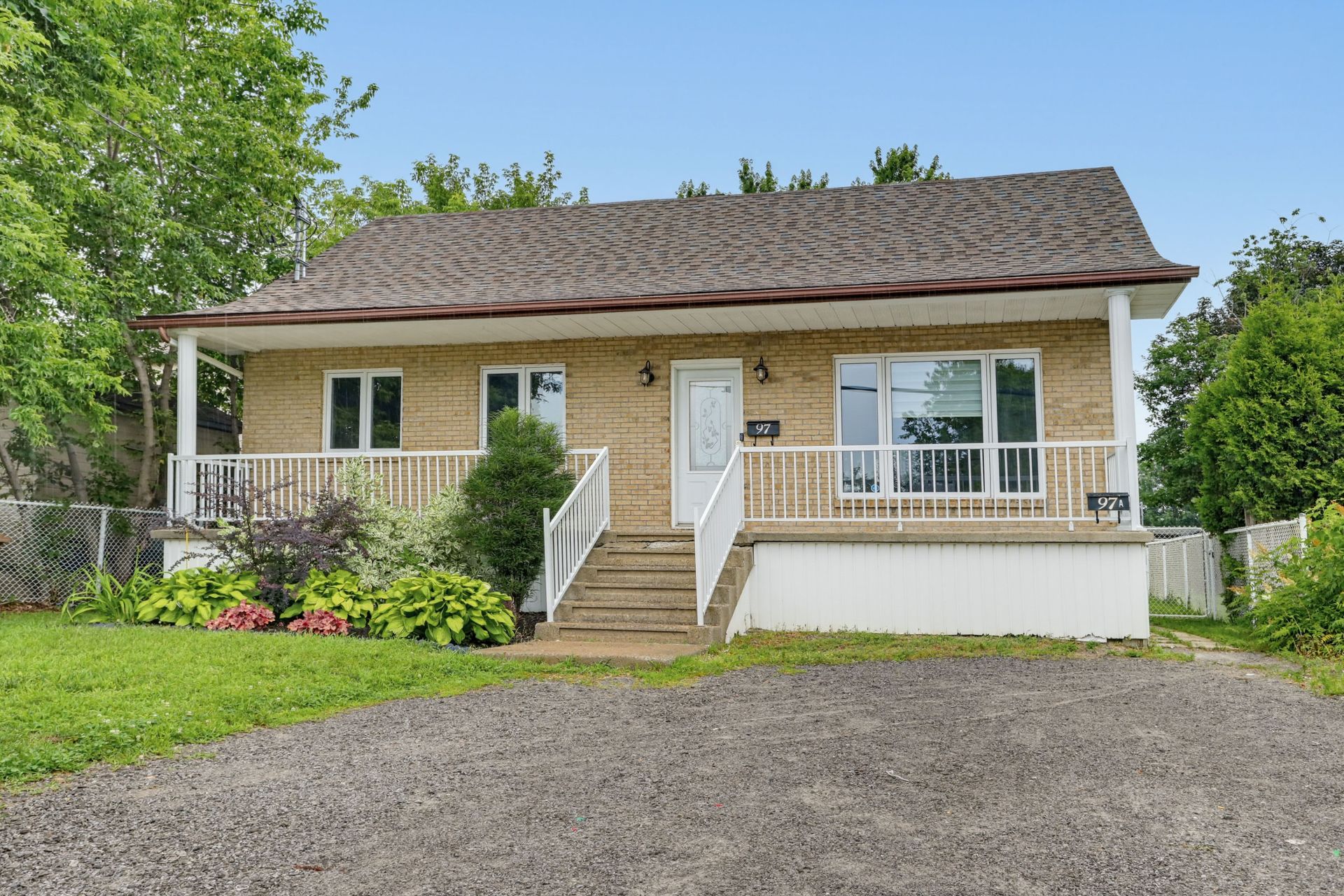 MLS: 15890808