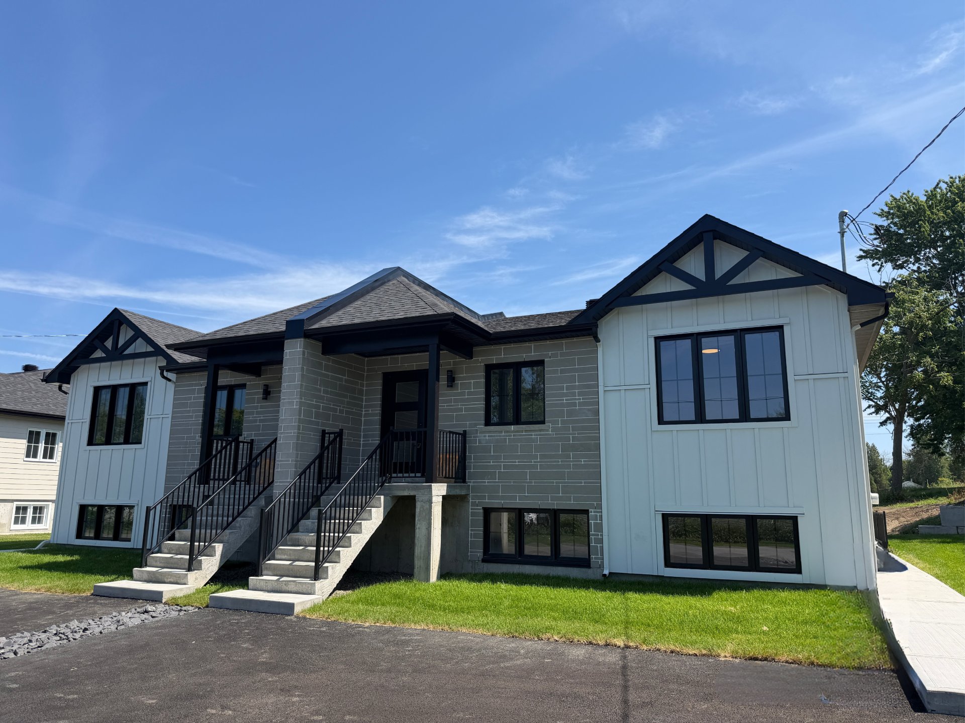 MLS: 25119507