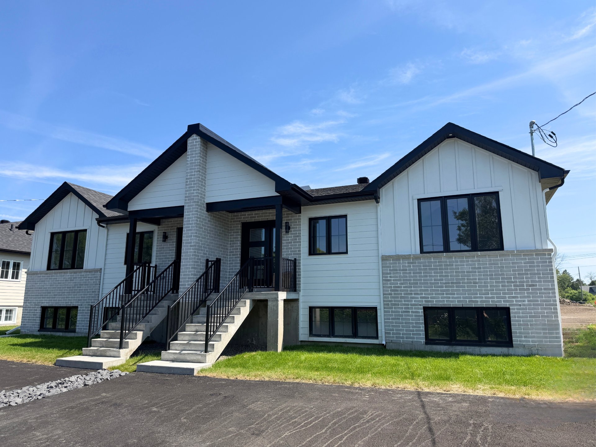 MLS: 26508431