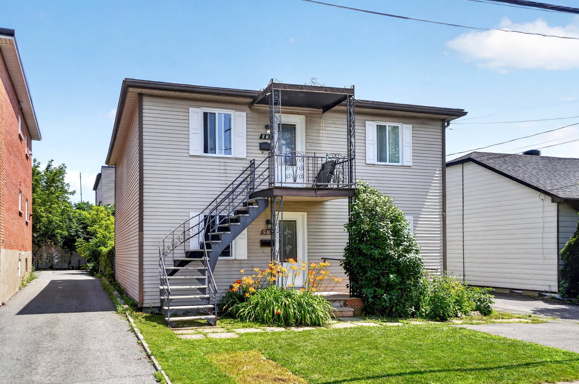 MLS: 22630071