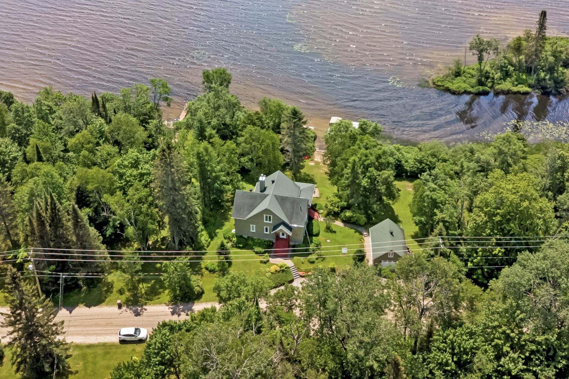 MLS: 24448762