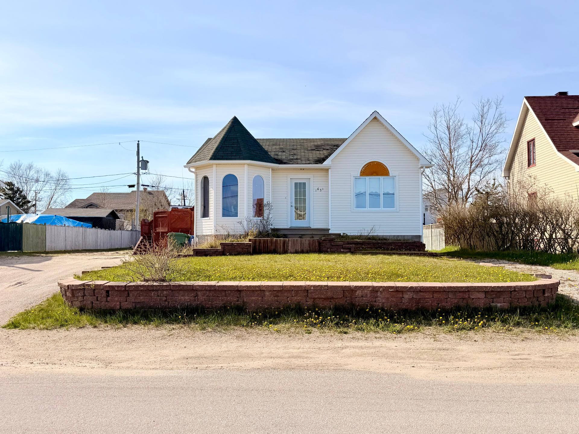 MLS: 21599932