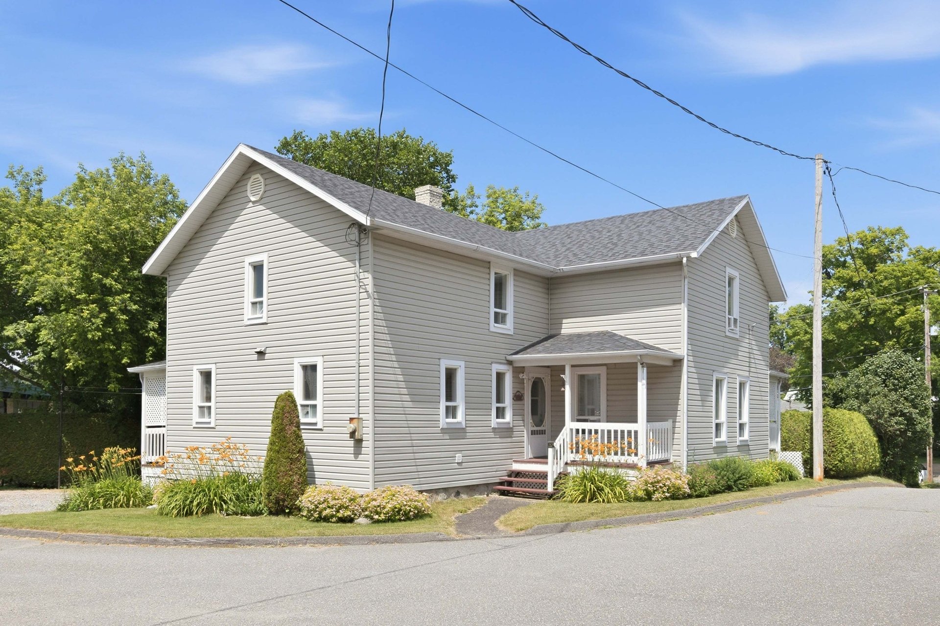 MLS: 17374066